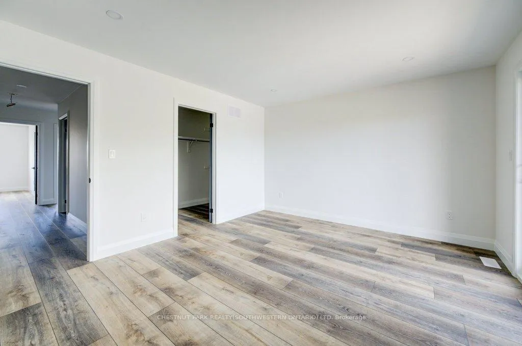 Photo 13 of 575 Guelph Street, Kitchener — HOMEH