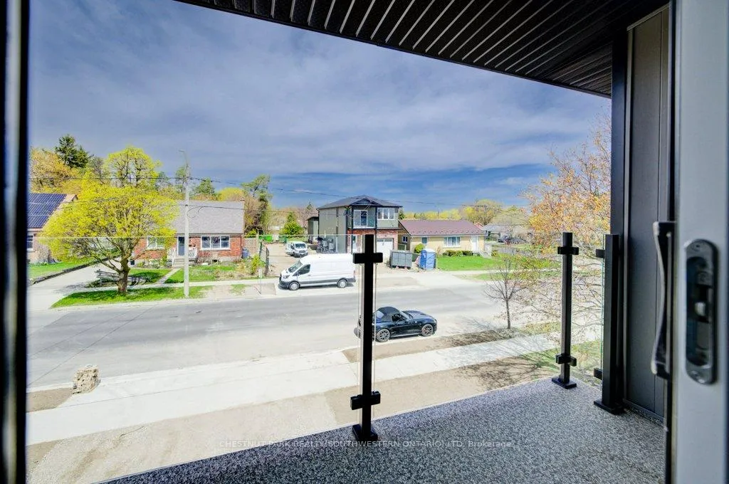 Photo 20 of 575 Guelph Street, Kitchener — HOMEH