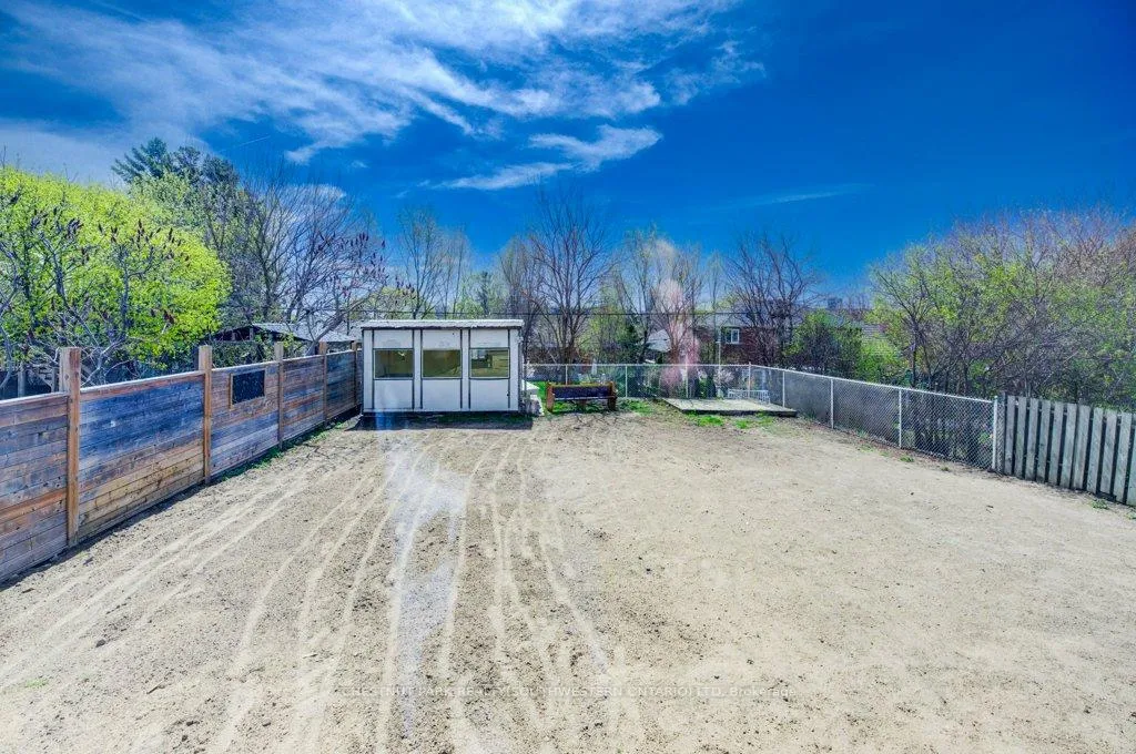 Photo 22 of 575 Guelph Street, Kitchener — HOMEH
