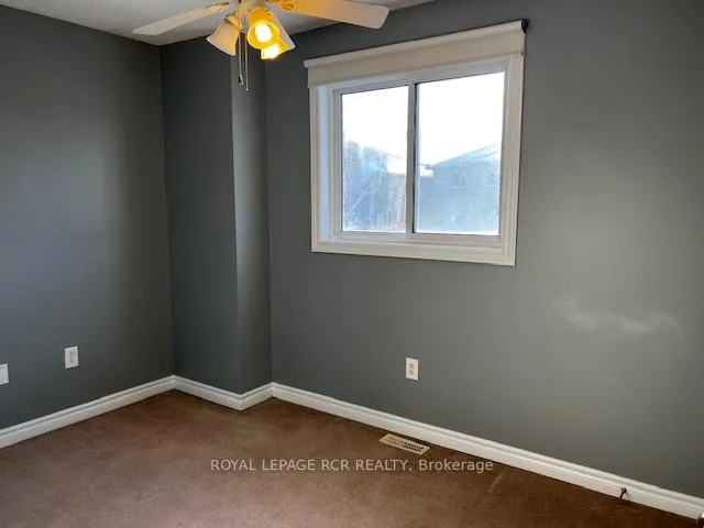 Photo 7 of 92 Kraus Road, Barrie, Edgehill Drive — HOMEH