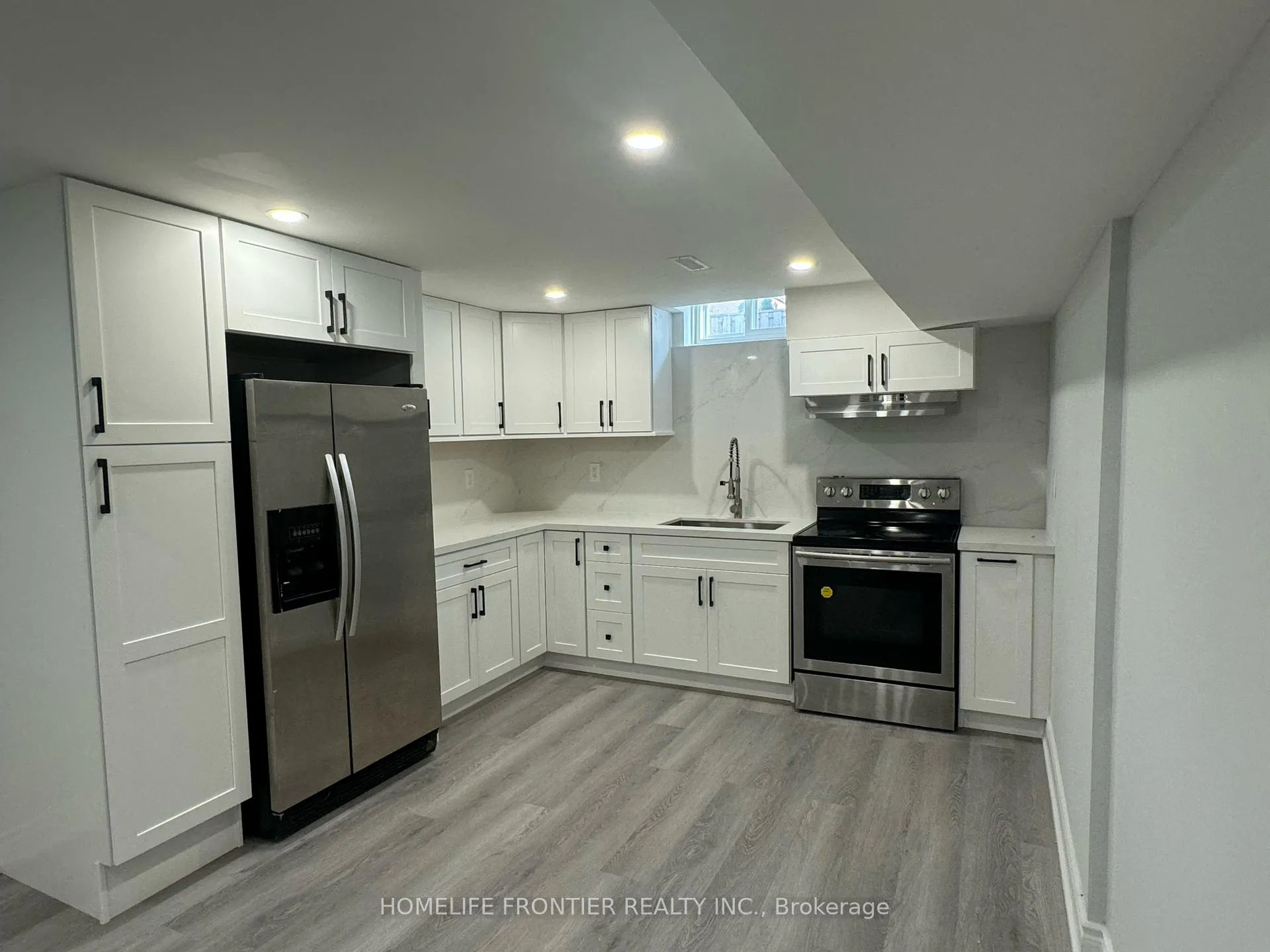 Front of Unit Bsmt, 23 Saddlewood Court