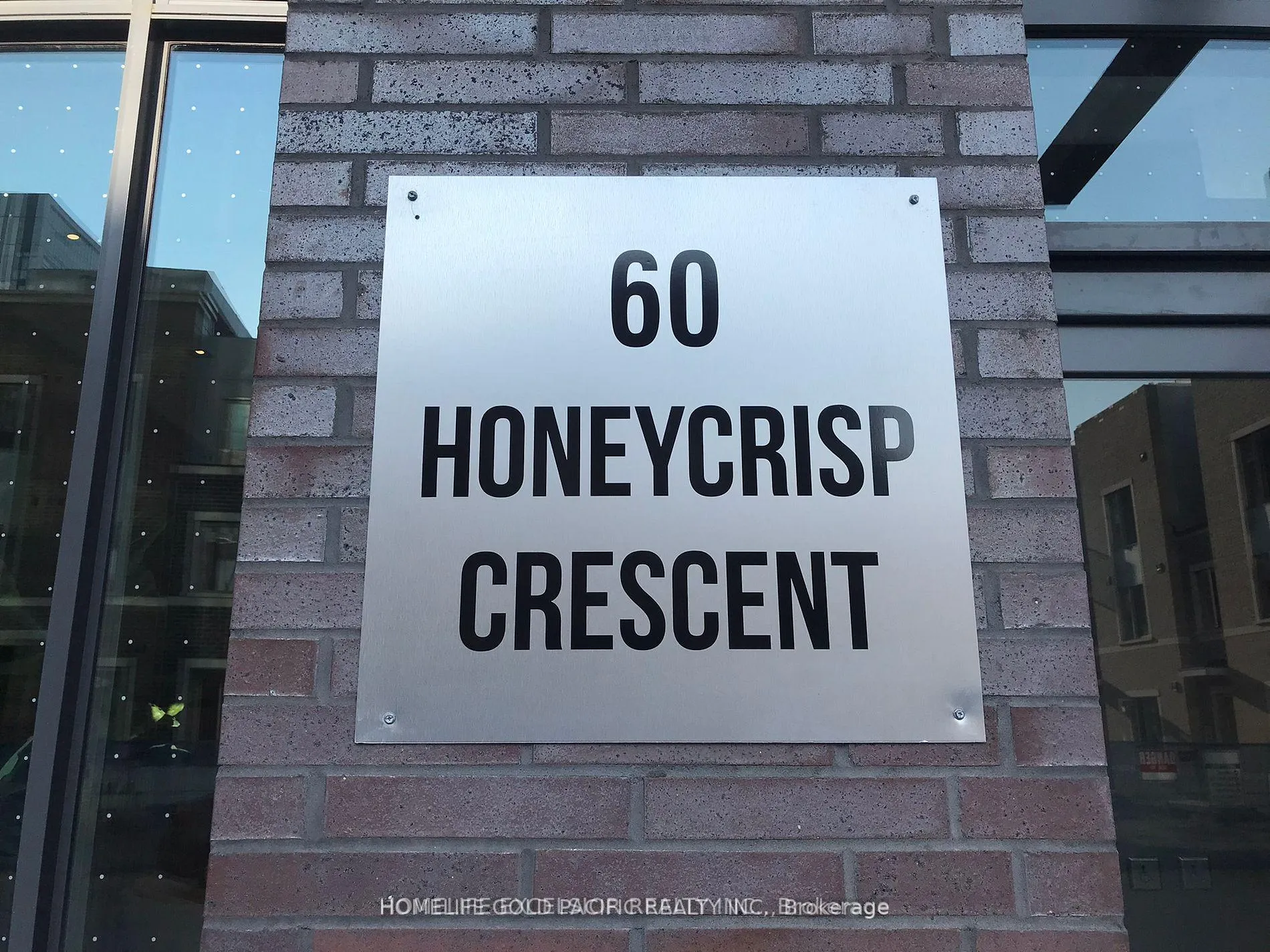 Photo 2 of Unit 1006, 60 Honeycrisp Crescent, Vaughan, Vaughan Corporate Centre — HOMEH