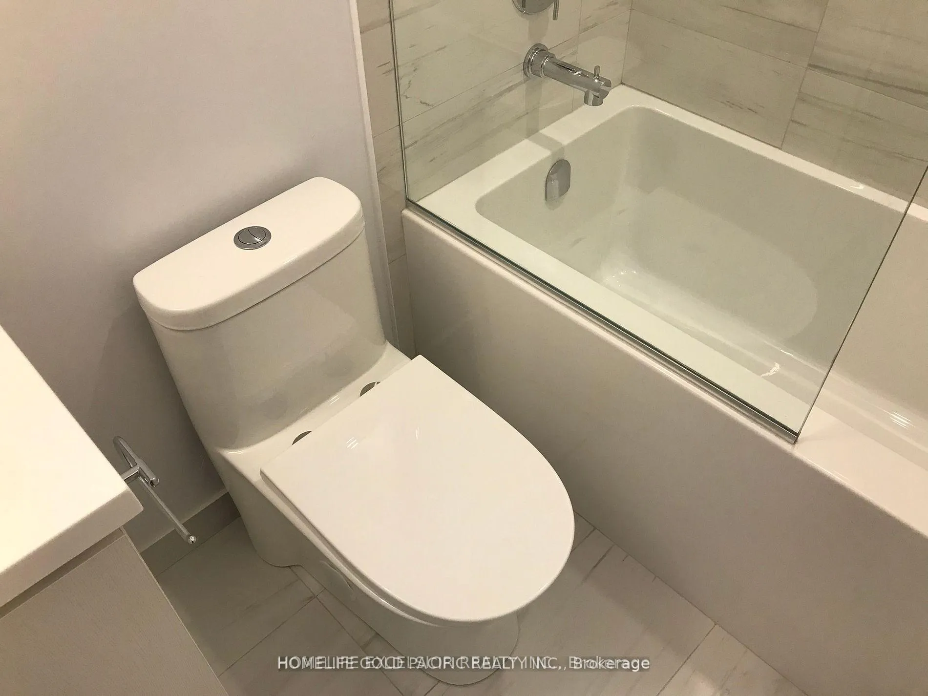 Photo 9 of Unit 1006, 60 Honeycrisp Crescent, Vaughan, Vaughan Corporate Centre — HOMEH