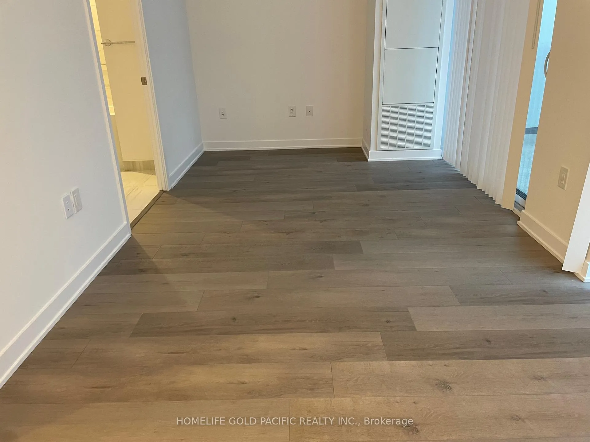 Photo 19 of Unit 1006, 60 Honeycrisp Crescent, Vaughan, Vaughan Corporate Centre — HOMEH
