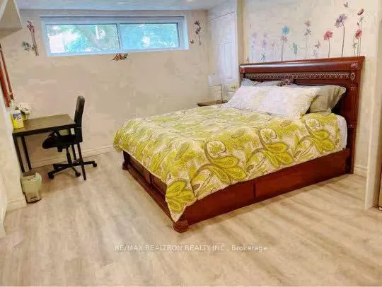 Photo 4 of Unit Bsmt, 49 Summerfeldt Crescent, Markham, Unionville — HOMEH