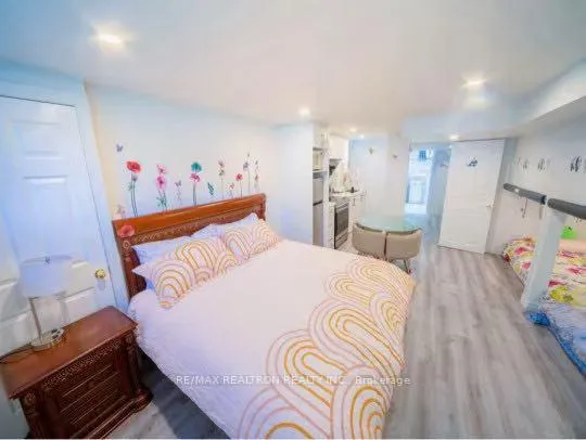 Photo 5 of Unit Bsmt, 49 Summerfeldt Crescent, Markham, Unionville — HOMEH