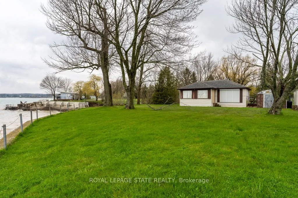 Front of 3076 Lakeshore Road
