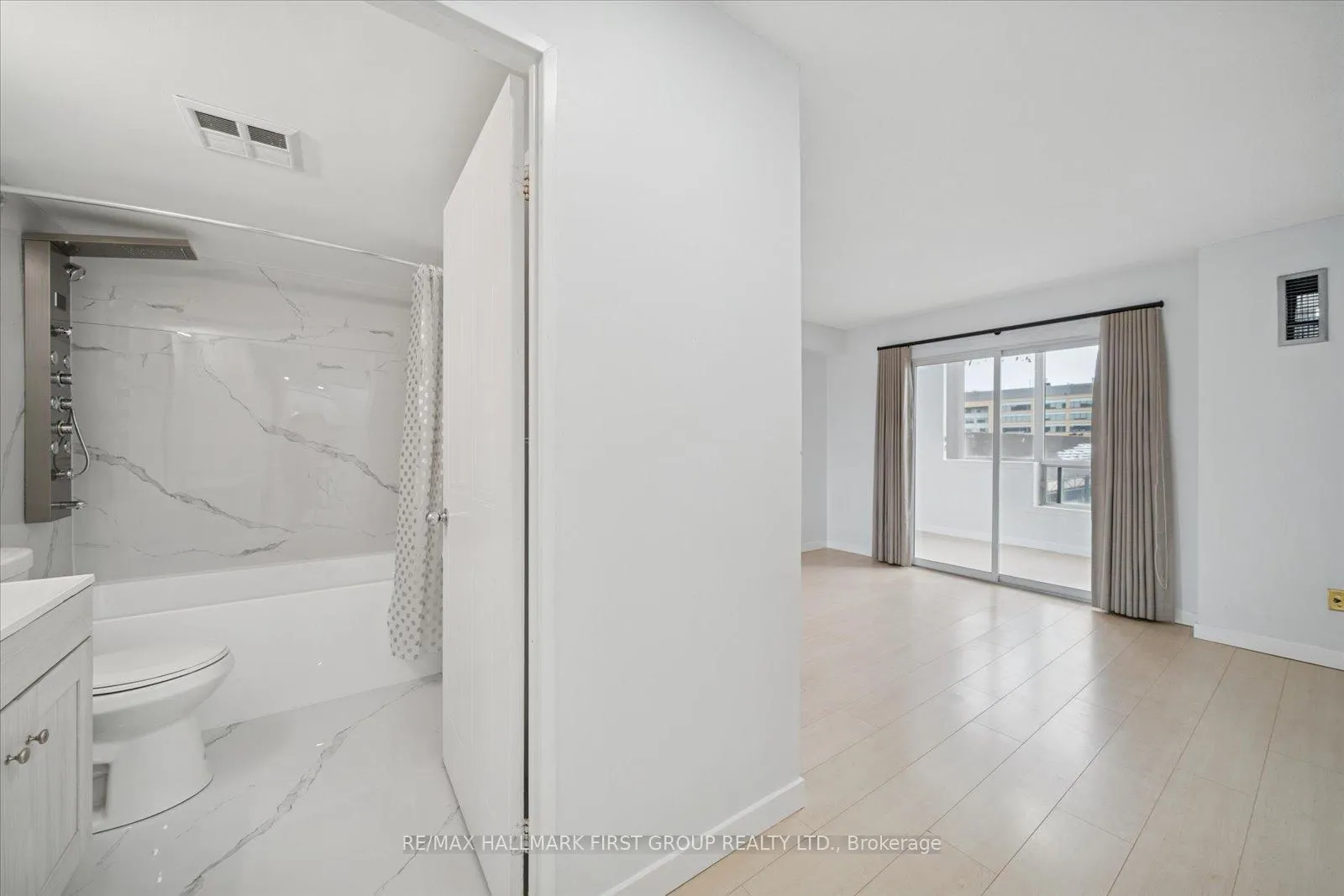 Photo 15 of Unit 508, 711 Rossland Road, Whitby, Pringle Creek — HOMEH