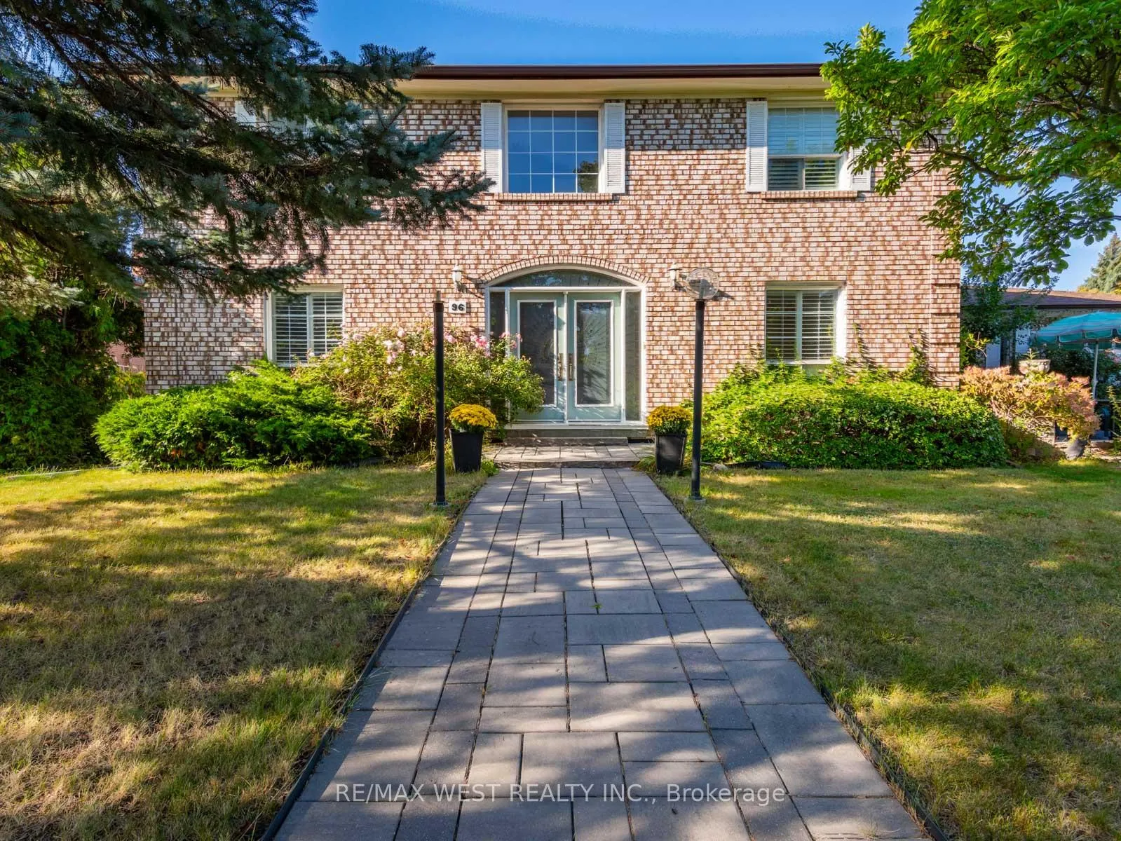 Photo 1 of 96 Wigwoss Drive S, Vaughan, East Woodbridge — HOMEH
