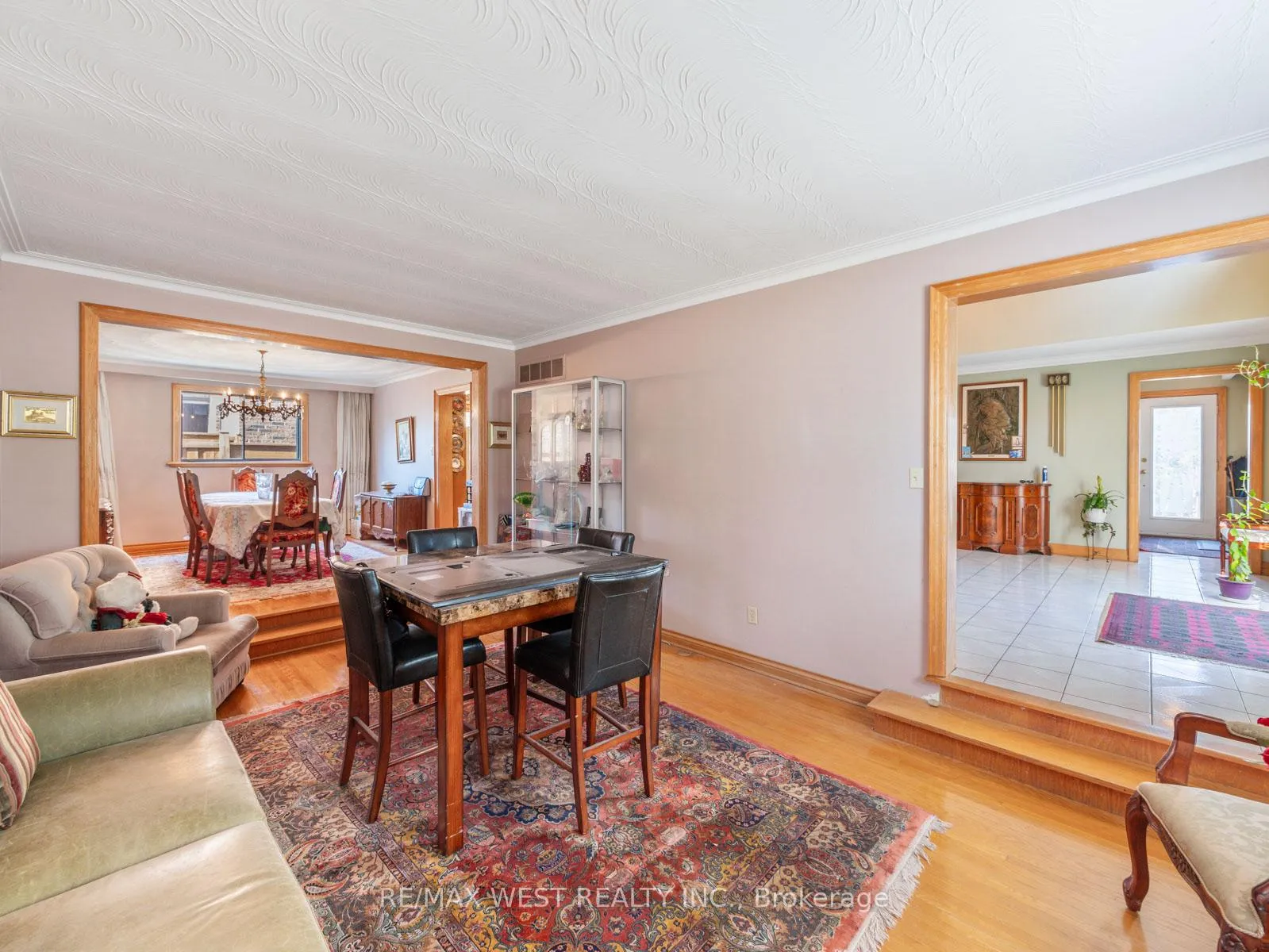 Photo 20 of 96 Wigwoss Drive S, Vaughan, East Woodbridge — HOMEH