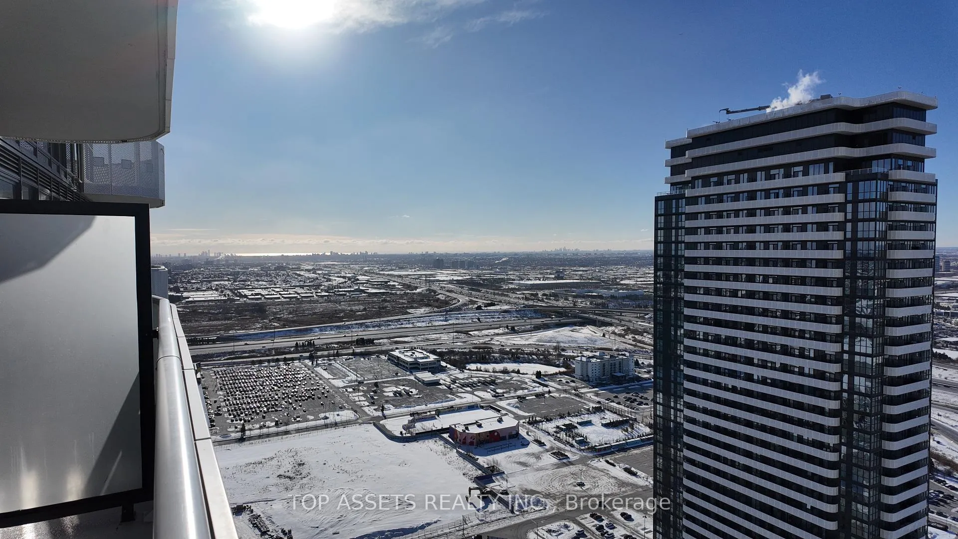 Photo 18 of Unit 4701, 8 Interchange Way, Vaughan, Vaughan Corporate Centre — HOMEH