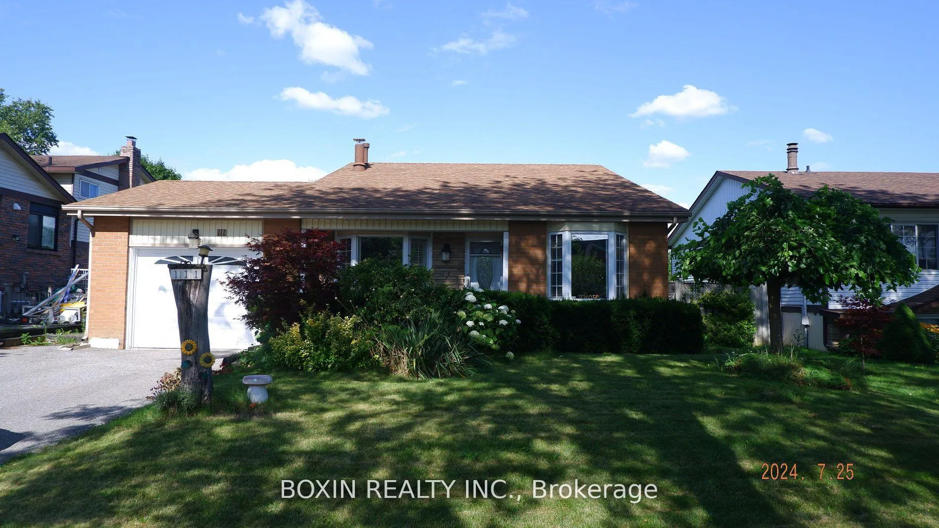 Photo 2 of 111 Guthrie Crescent E, Whitby, Lynde Creek — HOMEH
