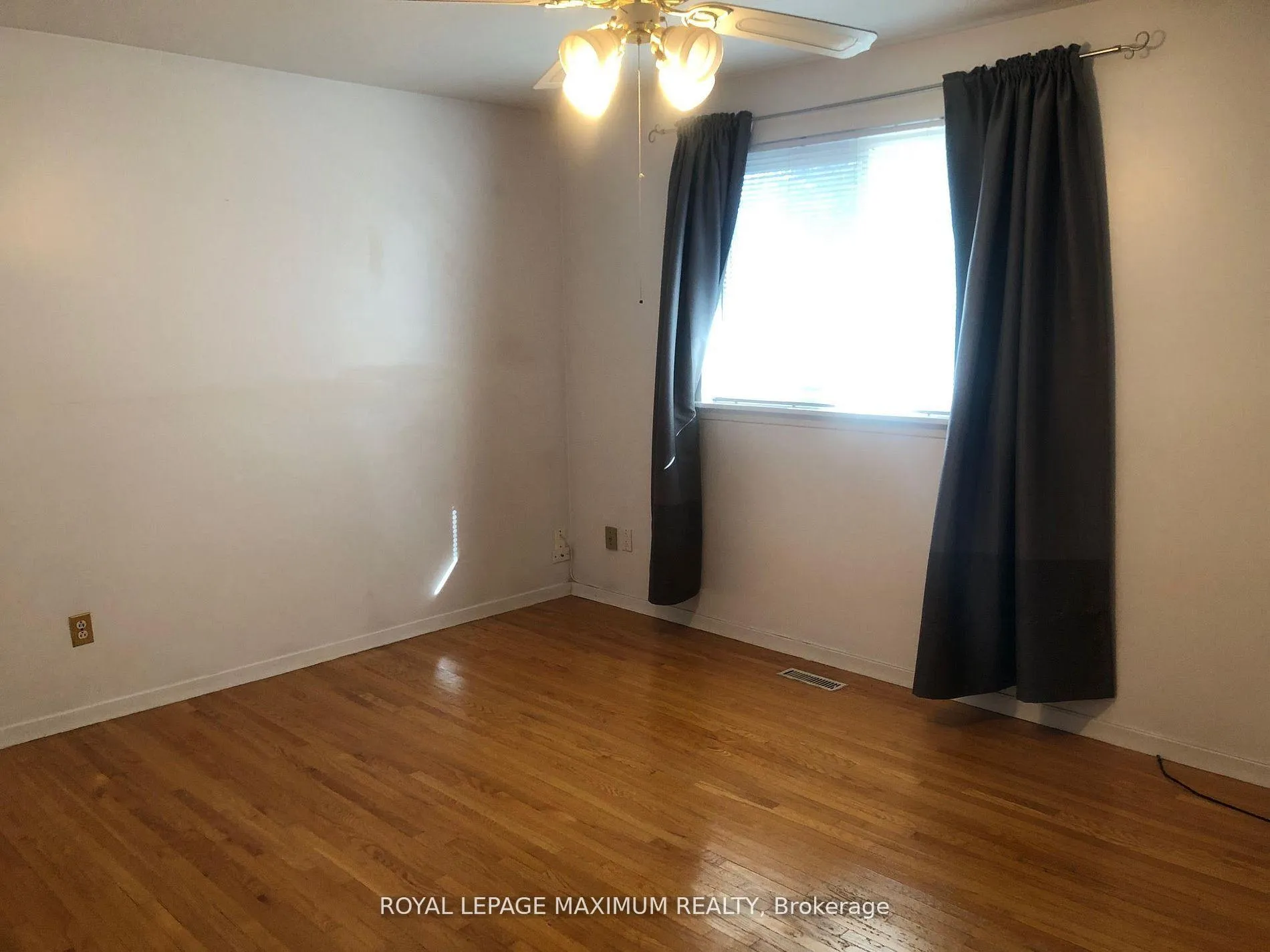 Photo 16 of 22 Diana Drive, King, Nobleton — HOMEH