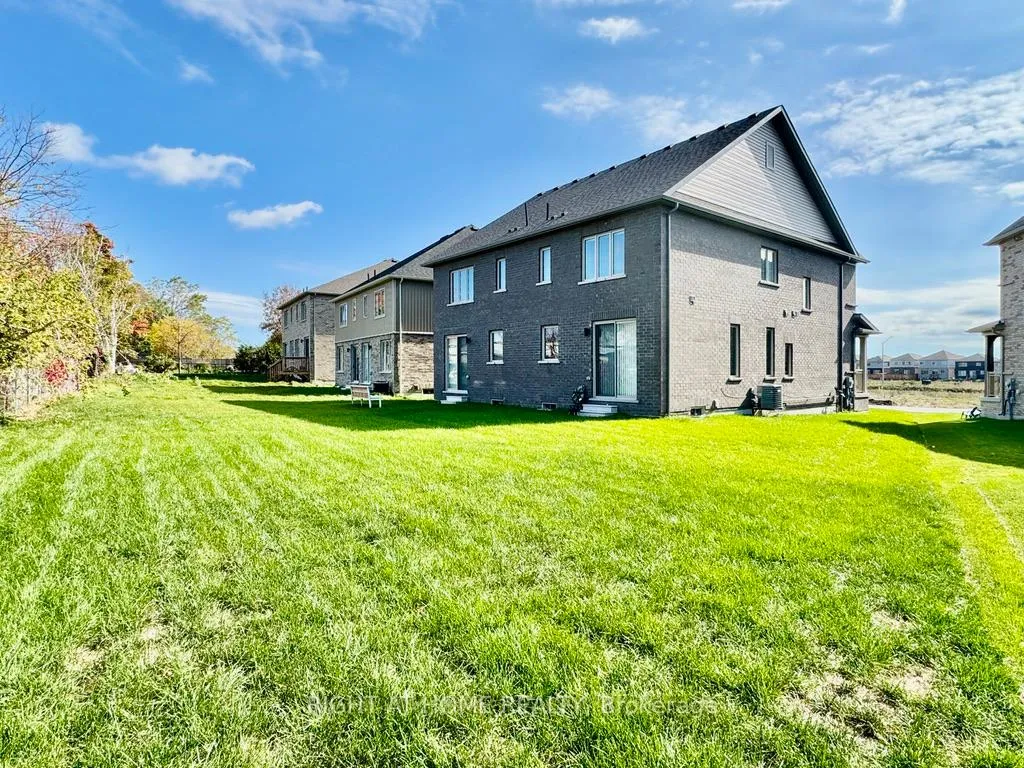 Photo 2 of 65 Kirkwood Way, Barrie, Rural Barrie Southeast — HOMEH