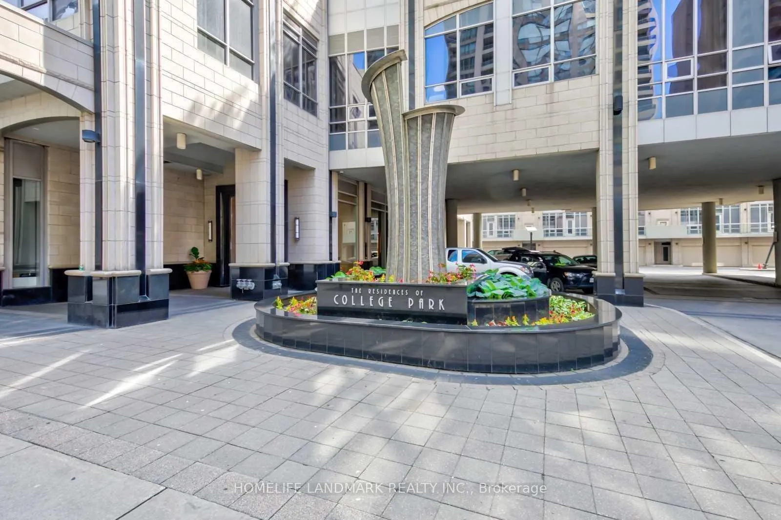 Front of Unit 3207, 761 Bay Street