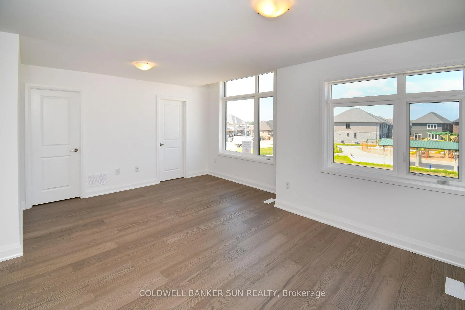 Photo 35 of 3 Gateway Drive, Barrie, Rural Barrie Southeast — HOMEH