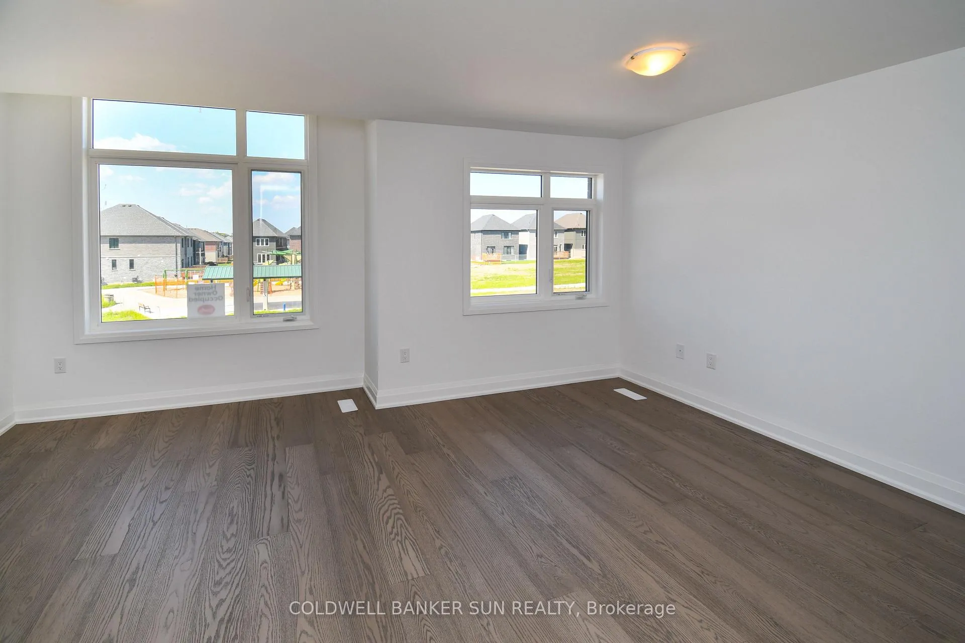 Photo 36 of 3 Gateway Drive, Barrie, Rural Barrie Southeast — HOMEH