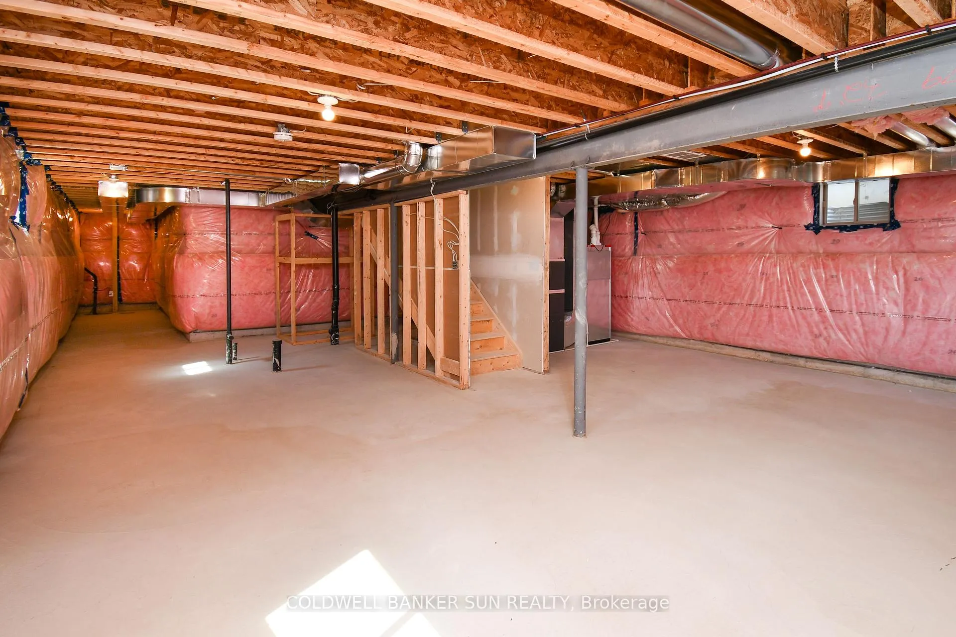 Photo 43 of 3 Gateway Drive, Barrie, Rural Barrie Southeast — HOMEH