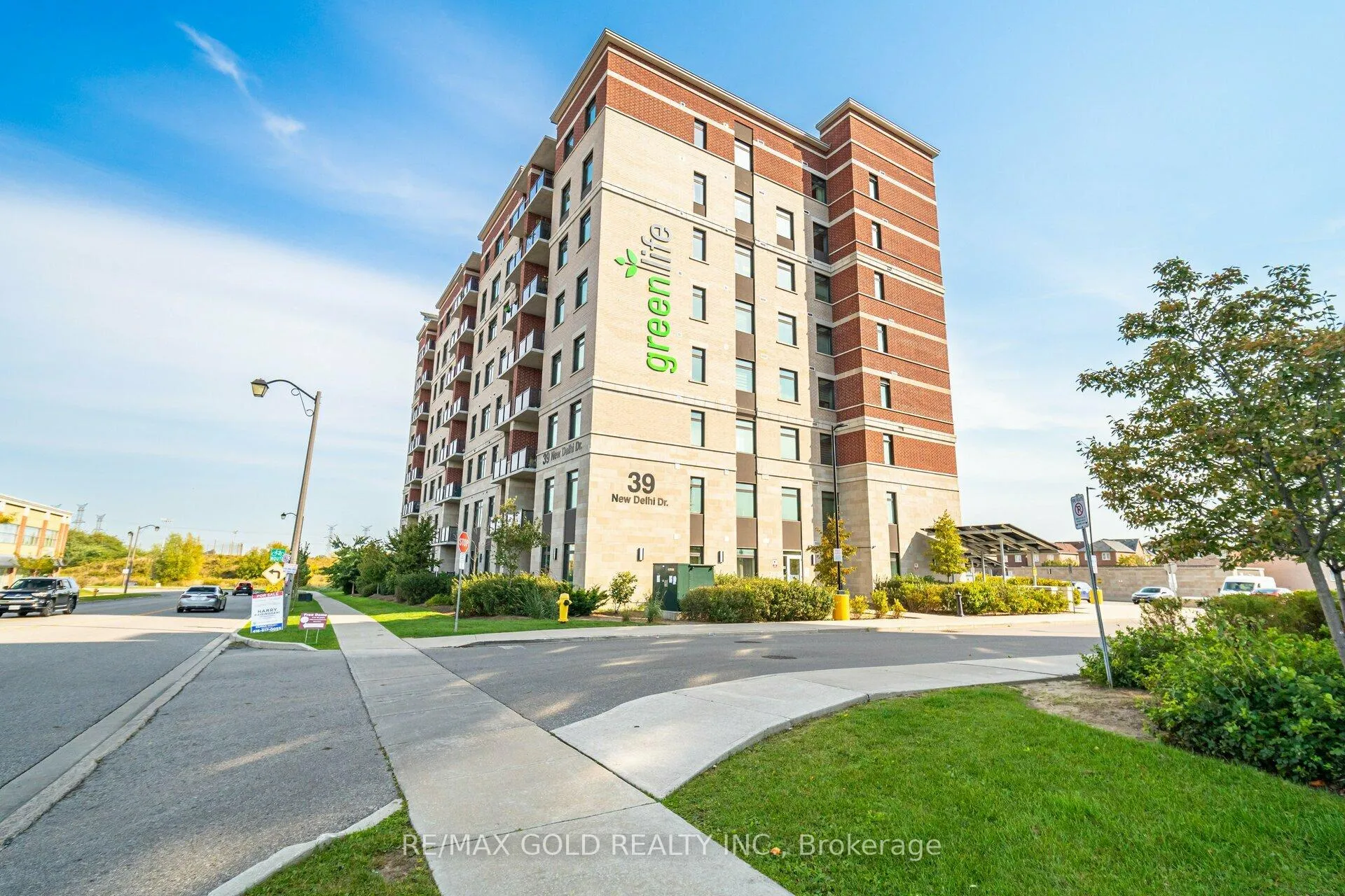 Photo 2 of Unit 412, 39 New Delhi Drive, Markham, Cedarwood — HOMEH