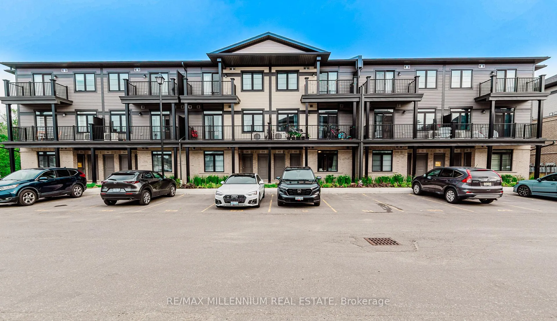Photo 1 of 98 Lomond Lane N, Kitchener — HOMEH