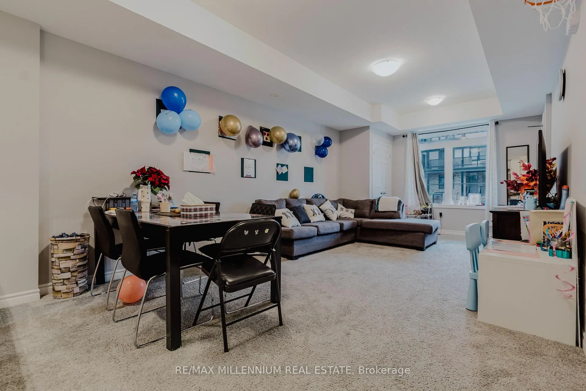Photo 3 of 98 Lomond Lane N, Kitchener — HOMEH
