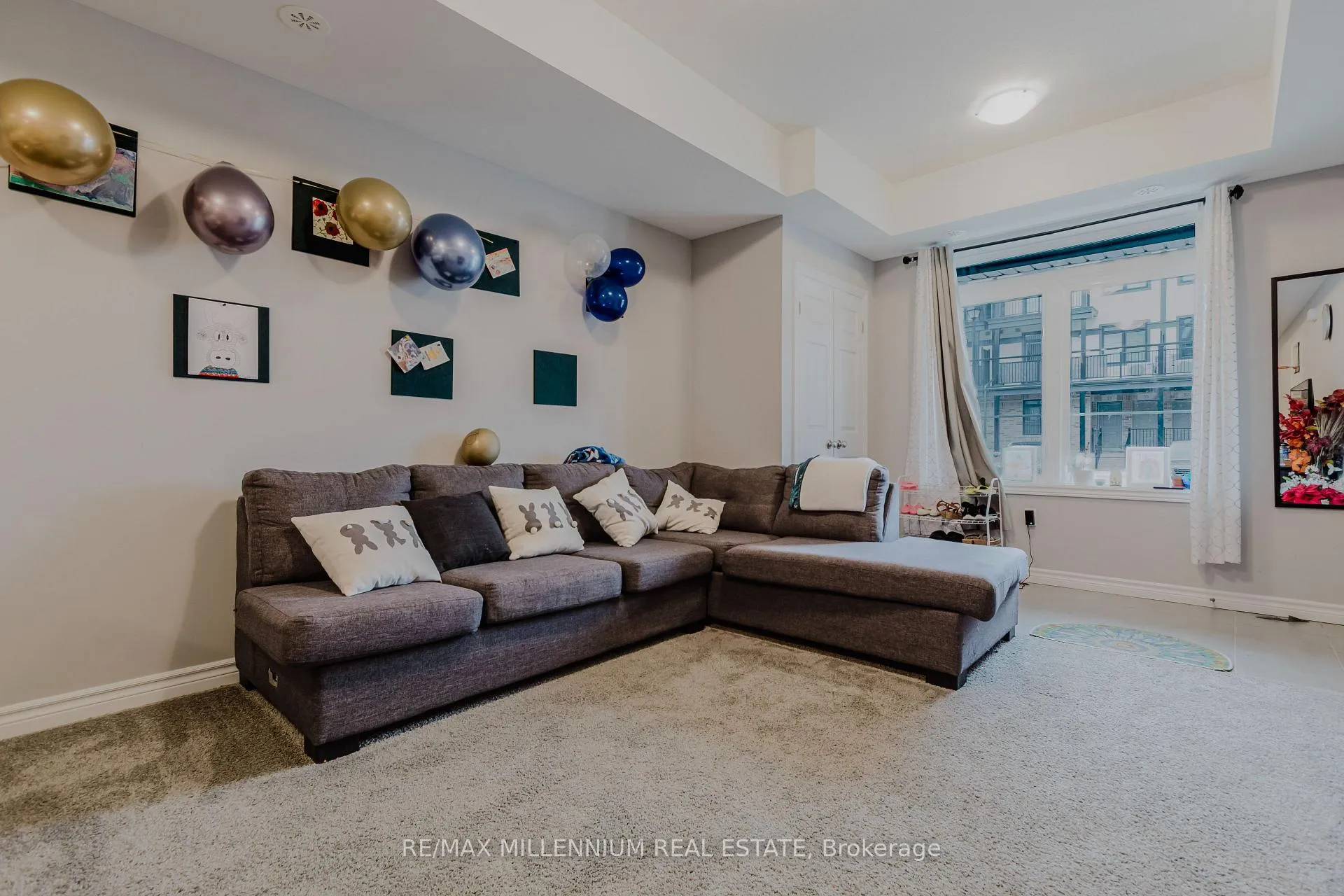 Photo 4 of 98 Lomond Lane N, Kitchener — HOMEH