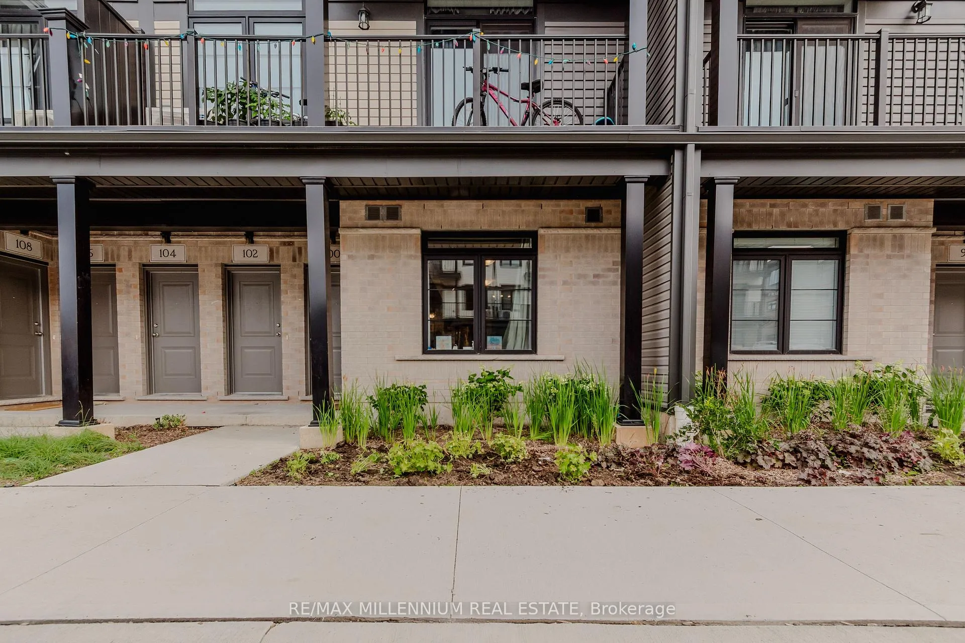 Photo 31 of 98 Lomond Lane N, Kitchener — HOMEH
