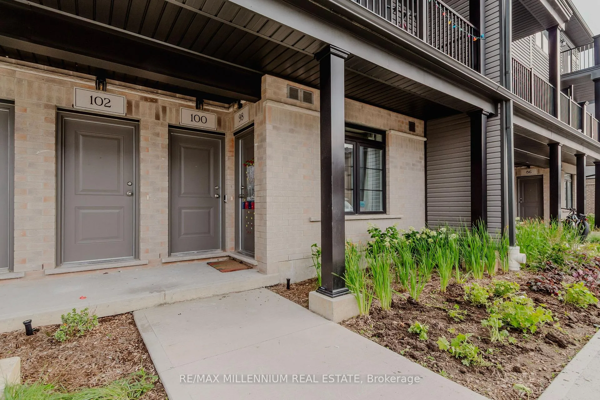 Photo 32 of 98 Lomond Lane N, Kitchener — HOMEH