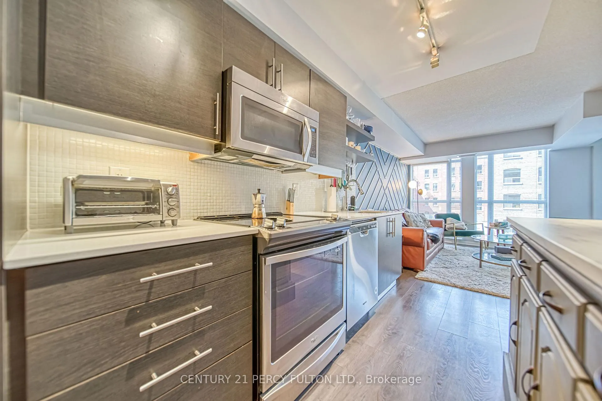 Photo 6 of Unit 510, 400 Adelaide Street E, Toronto, Moss Park — HOMEH