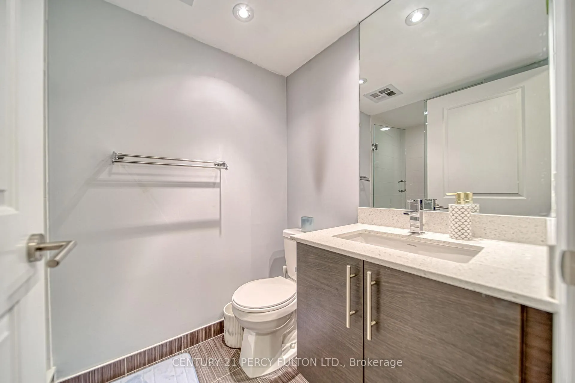 Photo 16 of Unit 510, 400 Adelaide Street E, Toronto, Moss Park — HOMEH