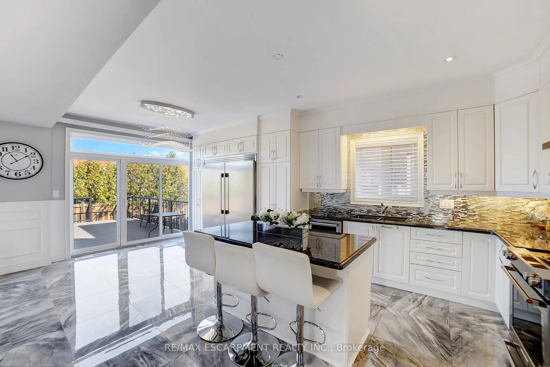 Photo 18 of 111 Vineberg Drive, Hamilton, Allison — HOMEH