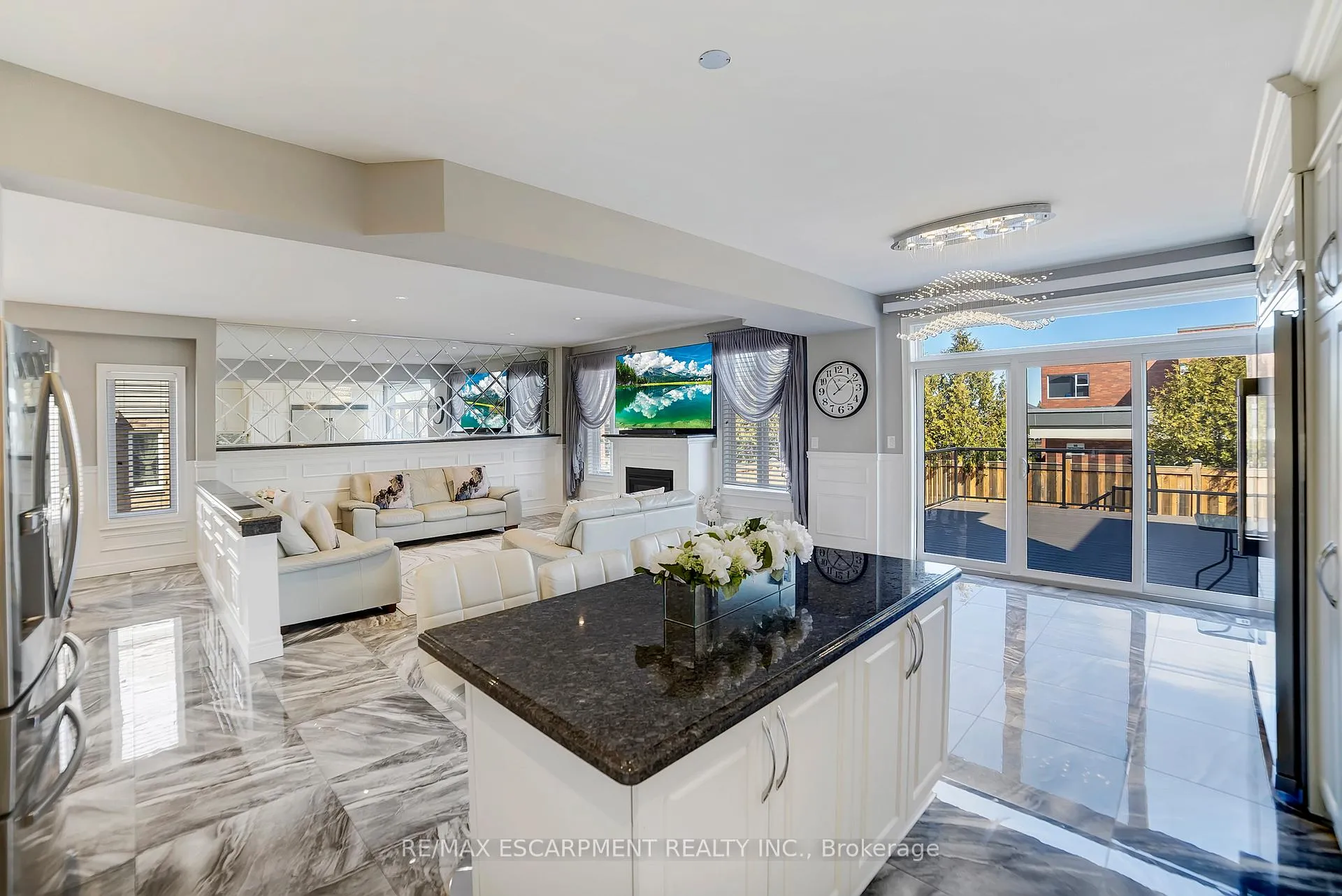 Photo 19 of 111 Vineberg Drive, Hamilton, Allison — HOMEH