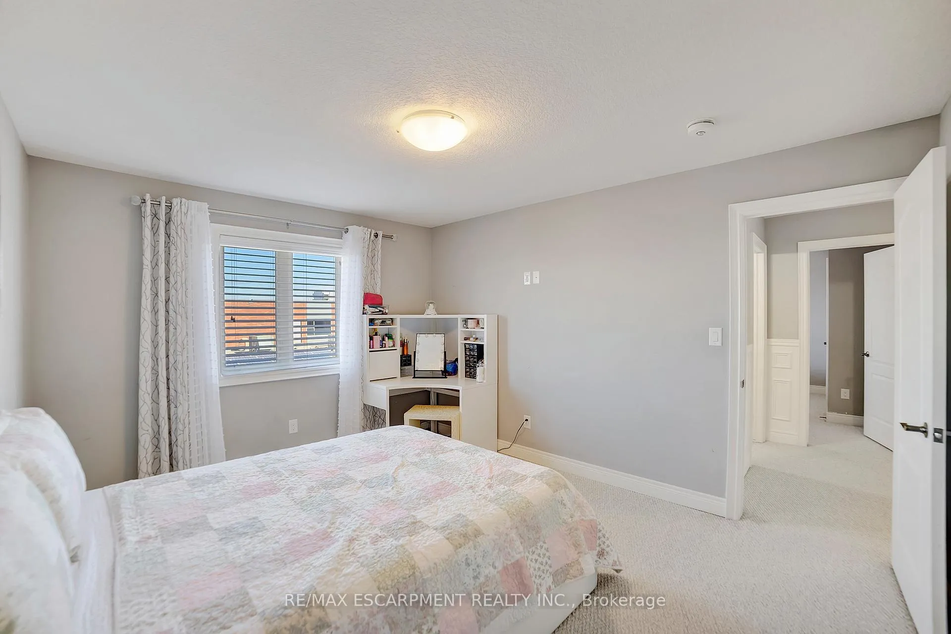 Photo 41 of 111 Vineberg Drive, Hamilton, Allison — HOMEH