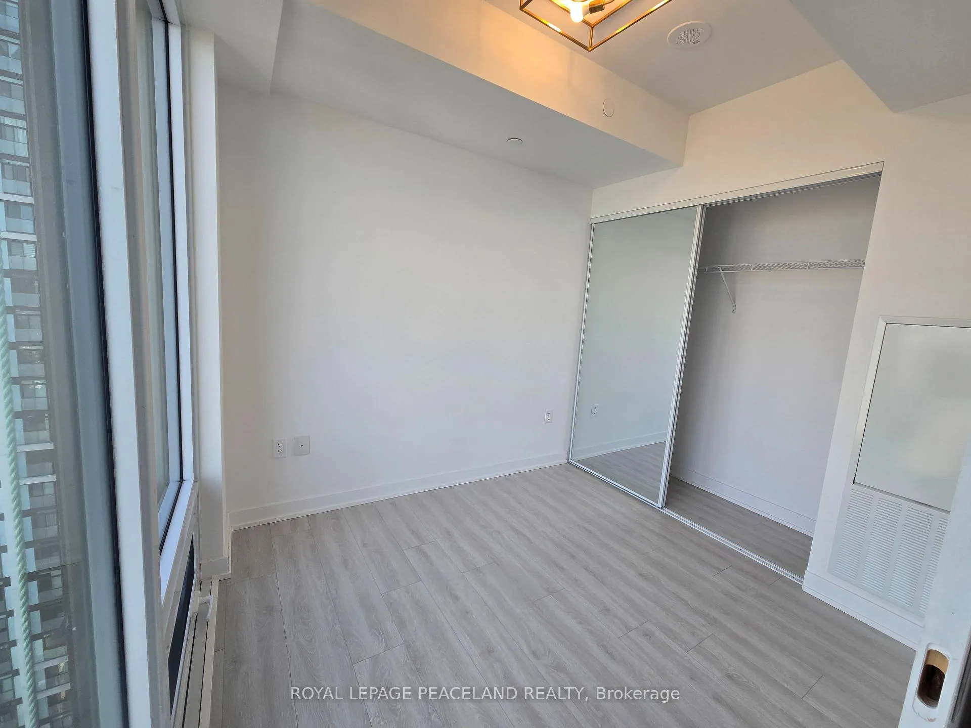 Photo 7 of Unit 2809, 238 Simcoe Street, Toronto, Kensington-Chinatown — HOMEH