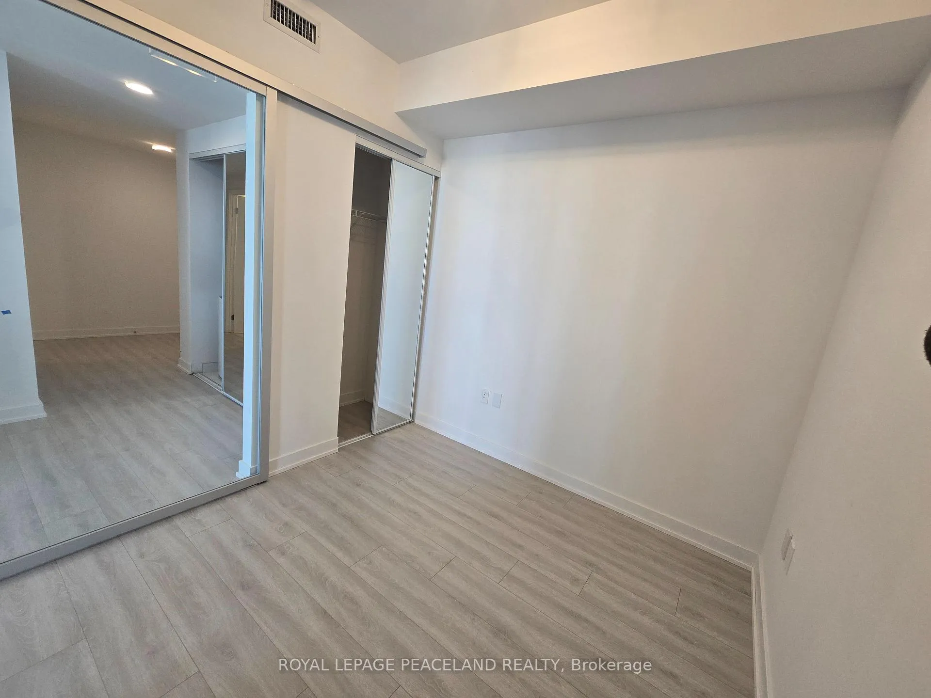 Photo 10 of Unit 2809, 238 Simcoe Street, Toronto, Kensington-Chinatown — HOMEH