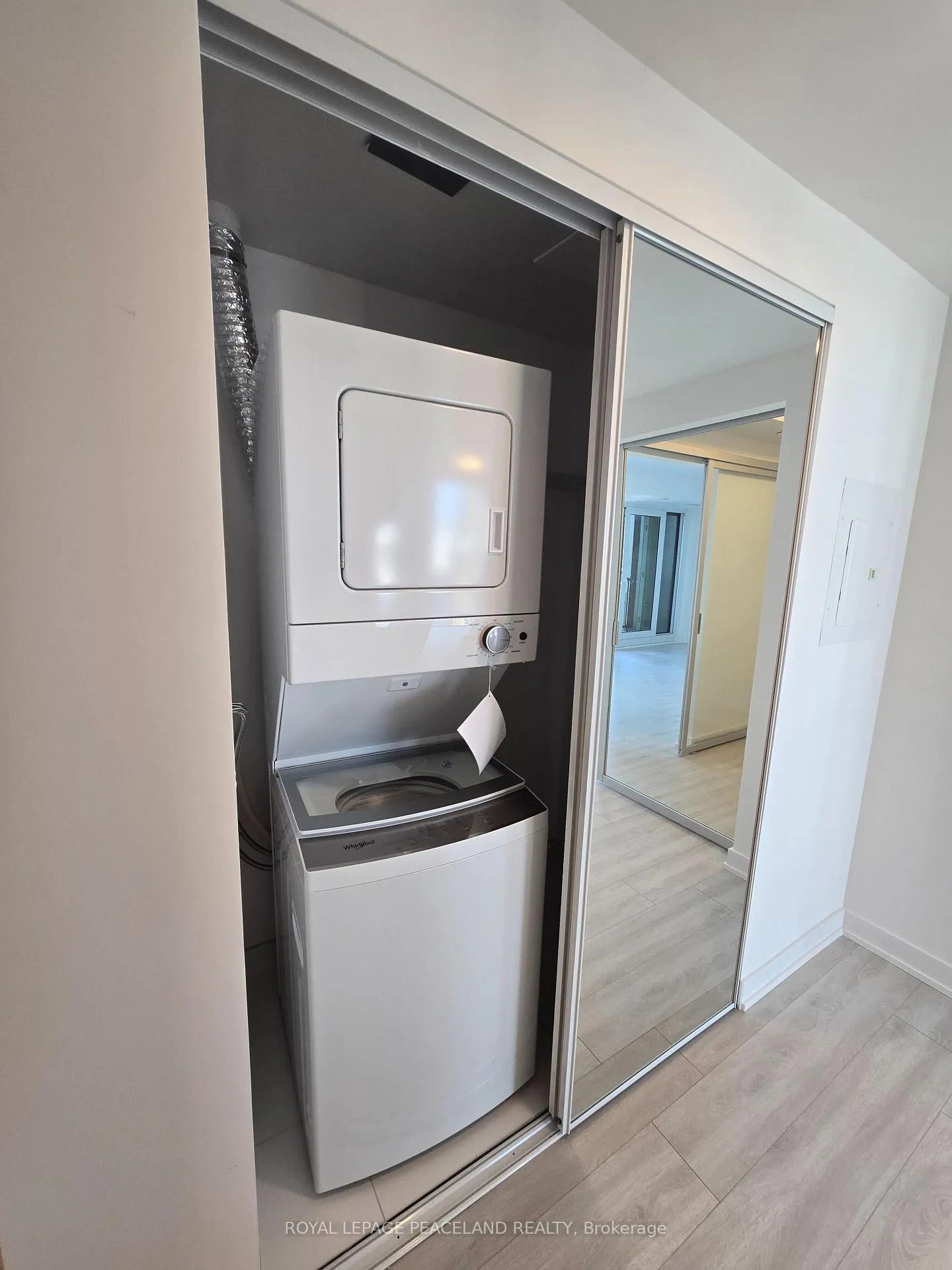 Photo 13 of Unit 2809, 238 Simcoe Street, Toronto, Kensington-Chinatown — HOMEH