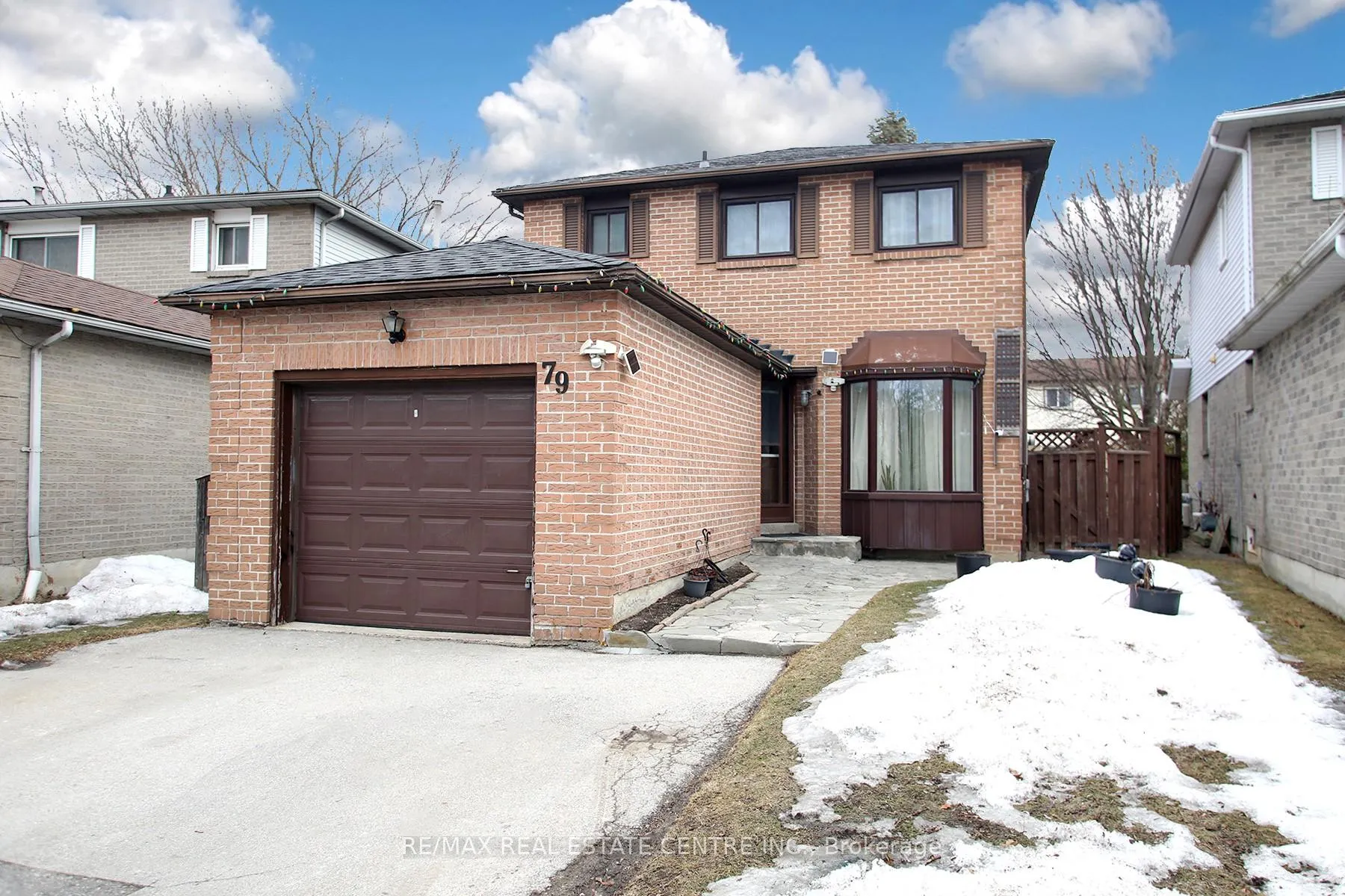 Photo 2 of 79 Barnes Drive, Ajax, Central — HOMEH