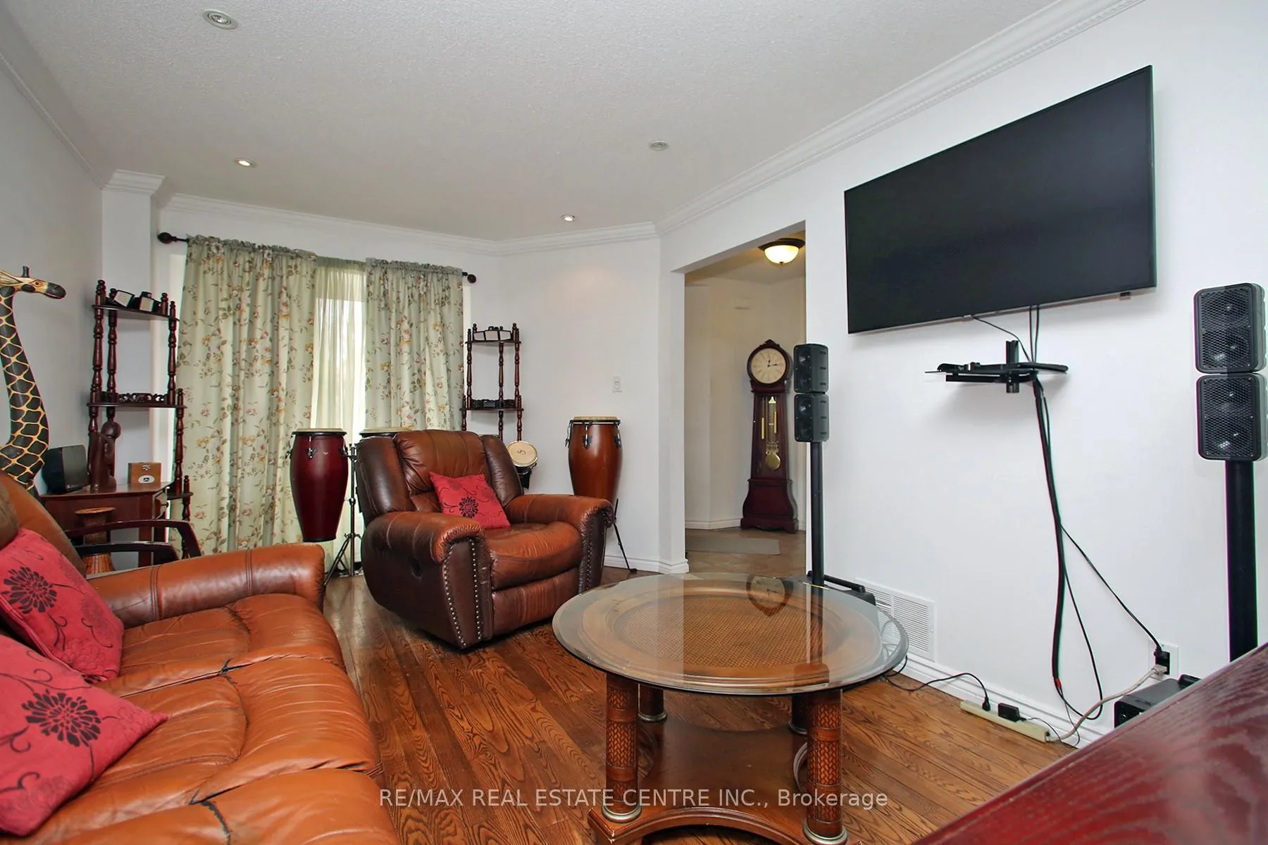 Photo 13 of 79 Barnes Drive, Ajax, Central — HOMEH