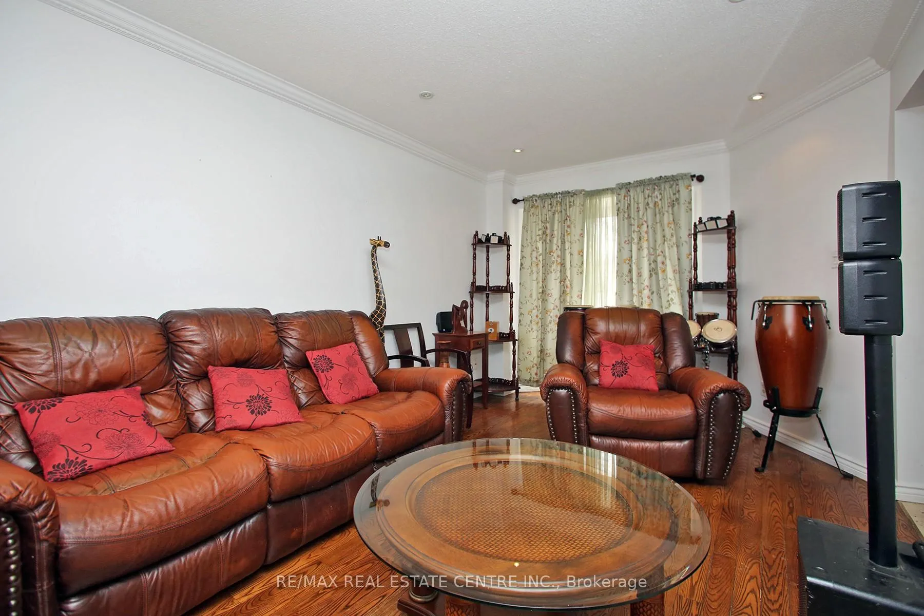 Photo 16 of 79 Barnes Drive, Ajax, Central — HOMEH