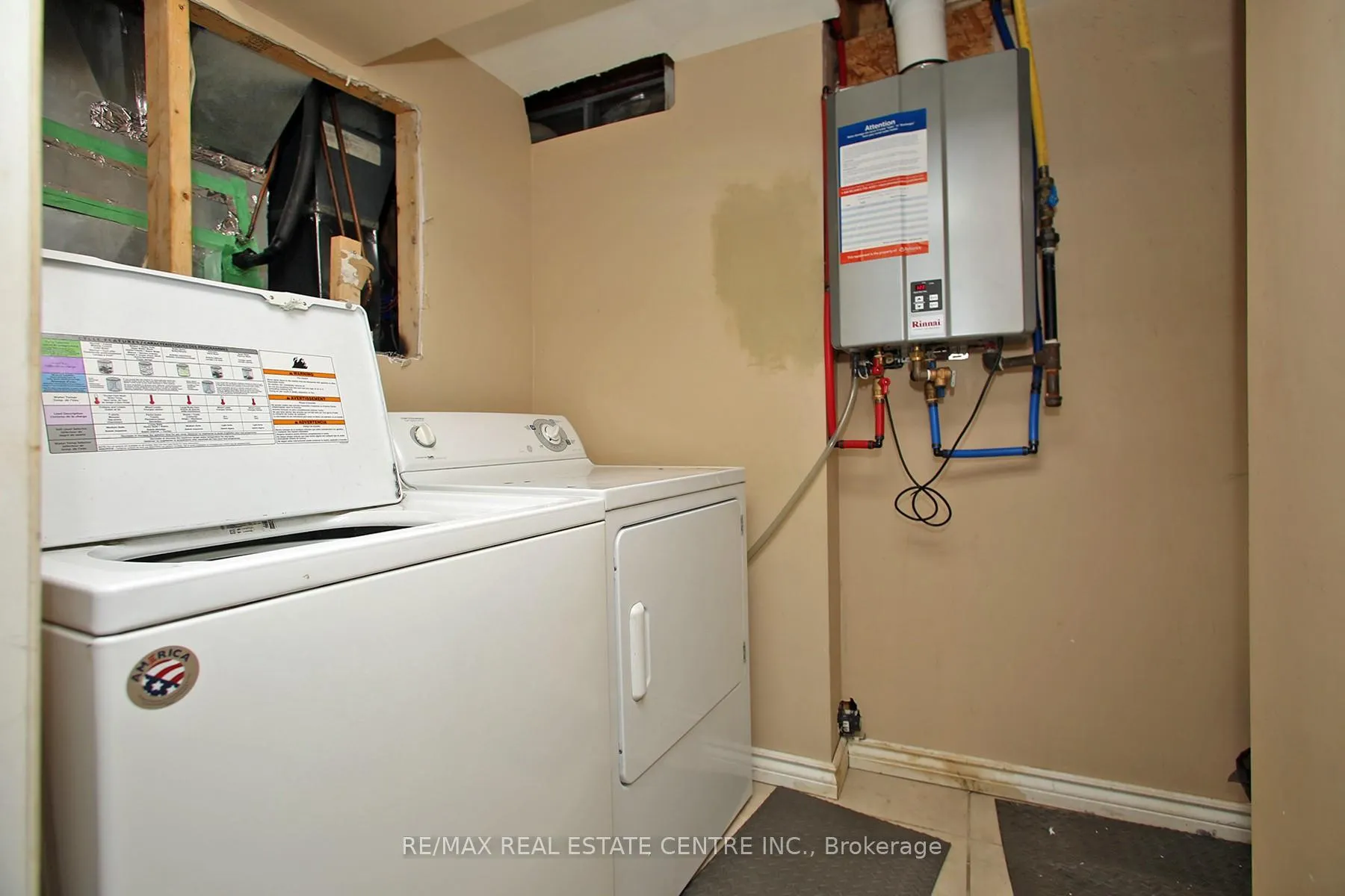 Photo 23 of 79 Barnes Drive, Ajax, Central — HOMEH