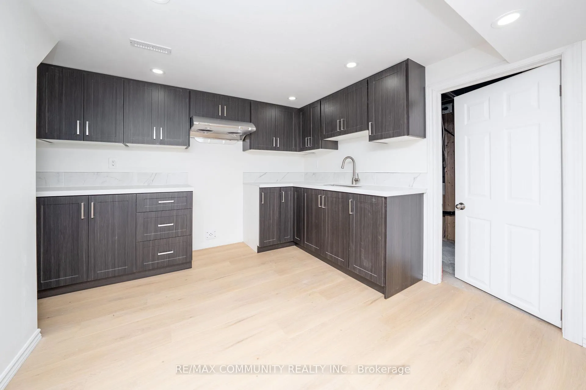 Photo 16 of 38 Hiley Avenue, Ajax, Central West — HOMEH