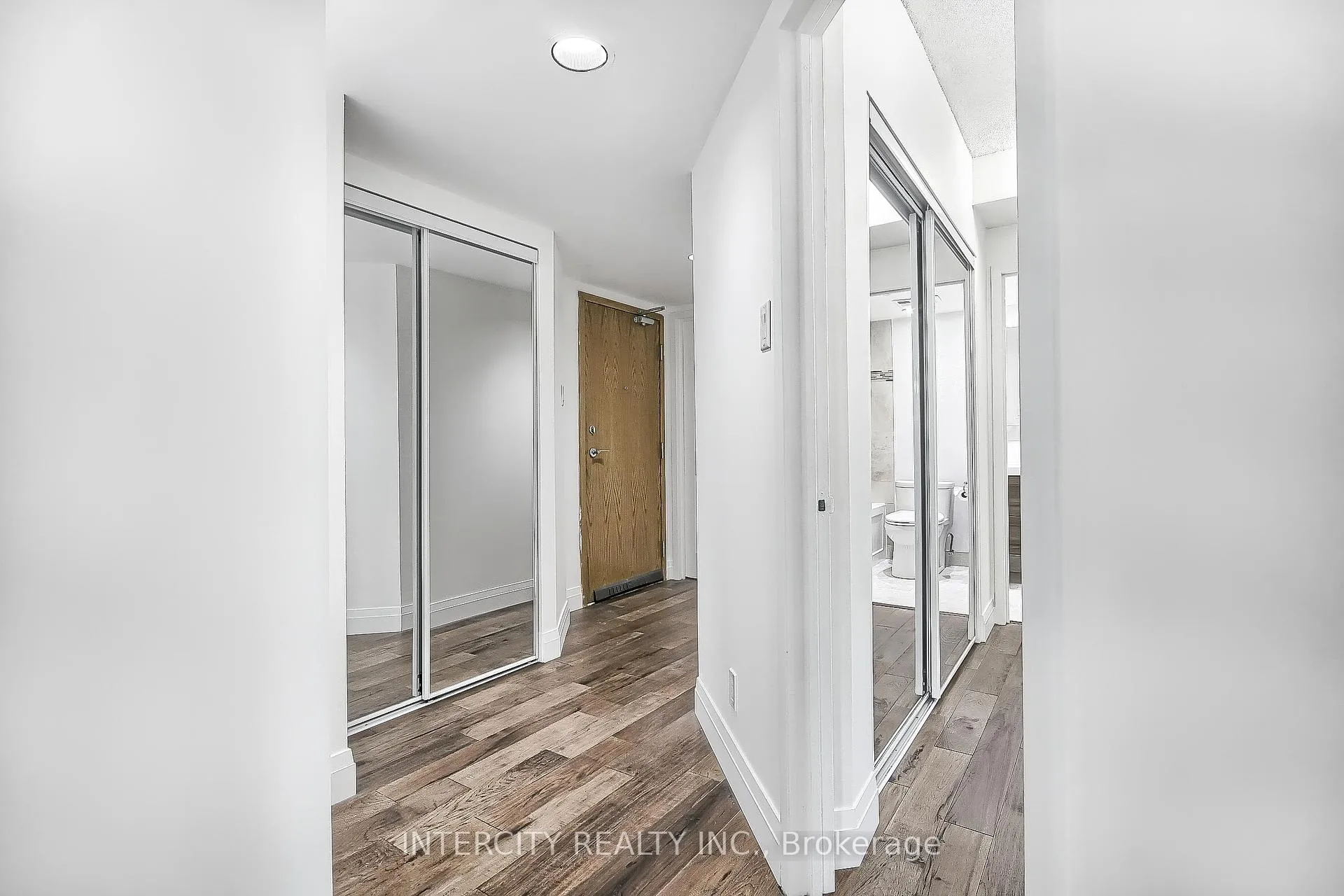Photo 7 of Unit 402, 77 Harbour Square, Toronto, Waterfront Communities — HOMEH