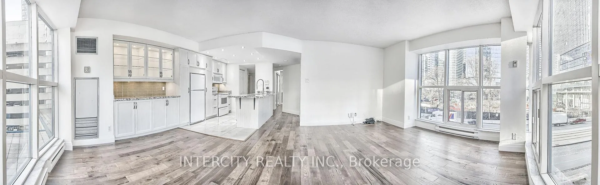 Photo 16 of Unit 402, 77 Harbour Square, Toronto, Waterfront Communities — HOMEH