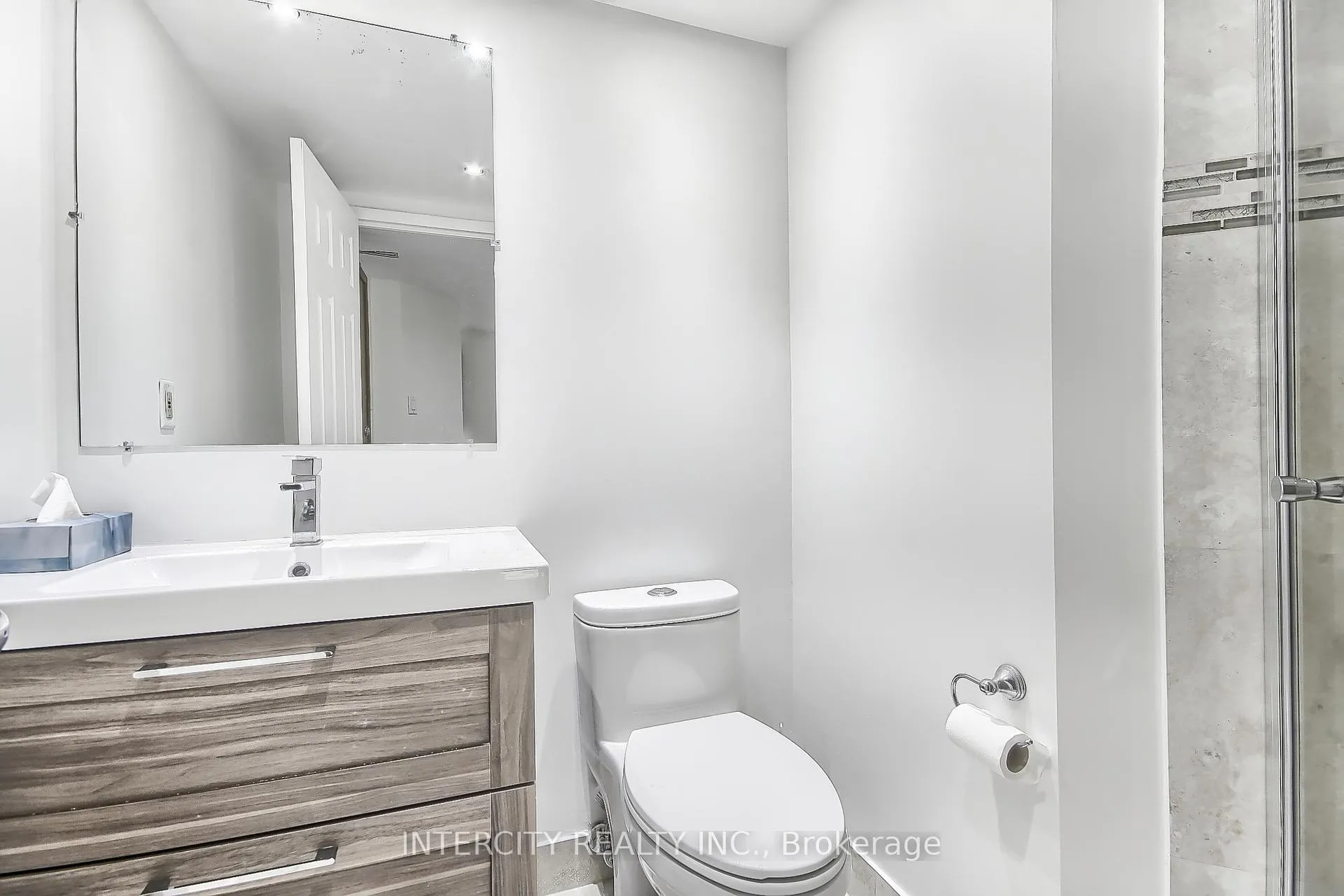 Photo 29 of Unit 402, 77 Harbour Square, Toronto, Waterfront Communities — HOMEH
