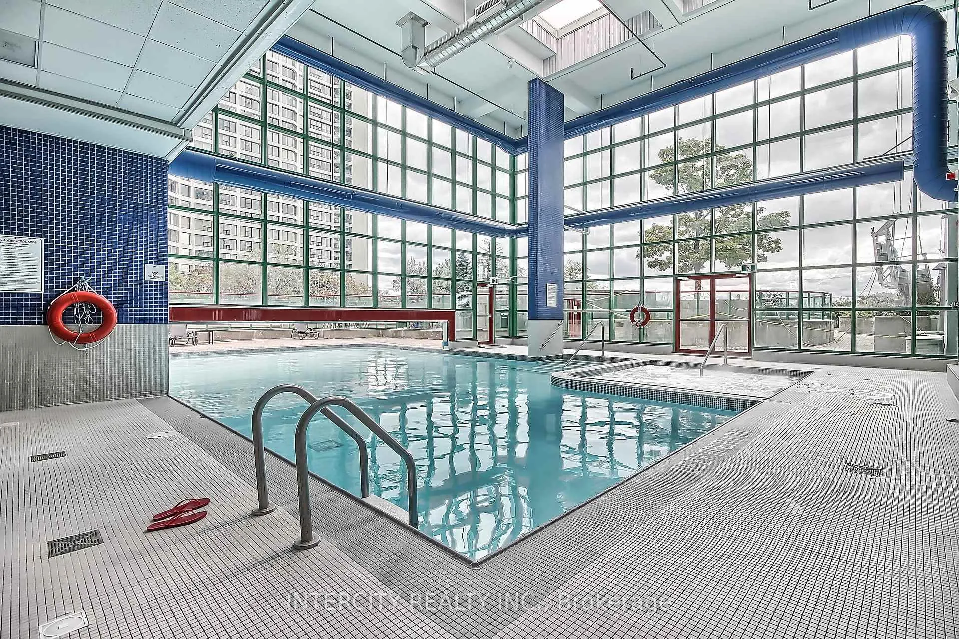Photo 32 of Unit 402, 77 Harbour Square, Toronto, Waterfront Communities — HOMEH