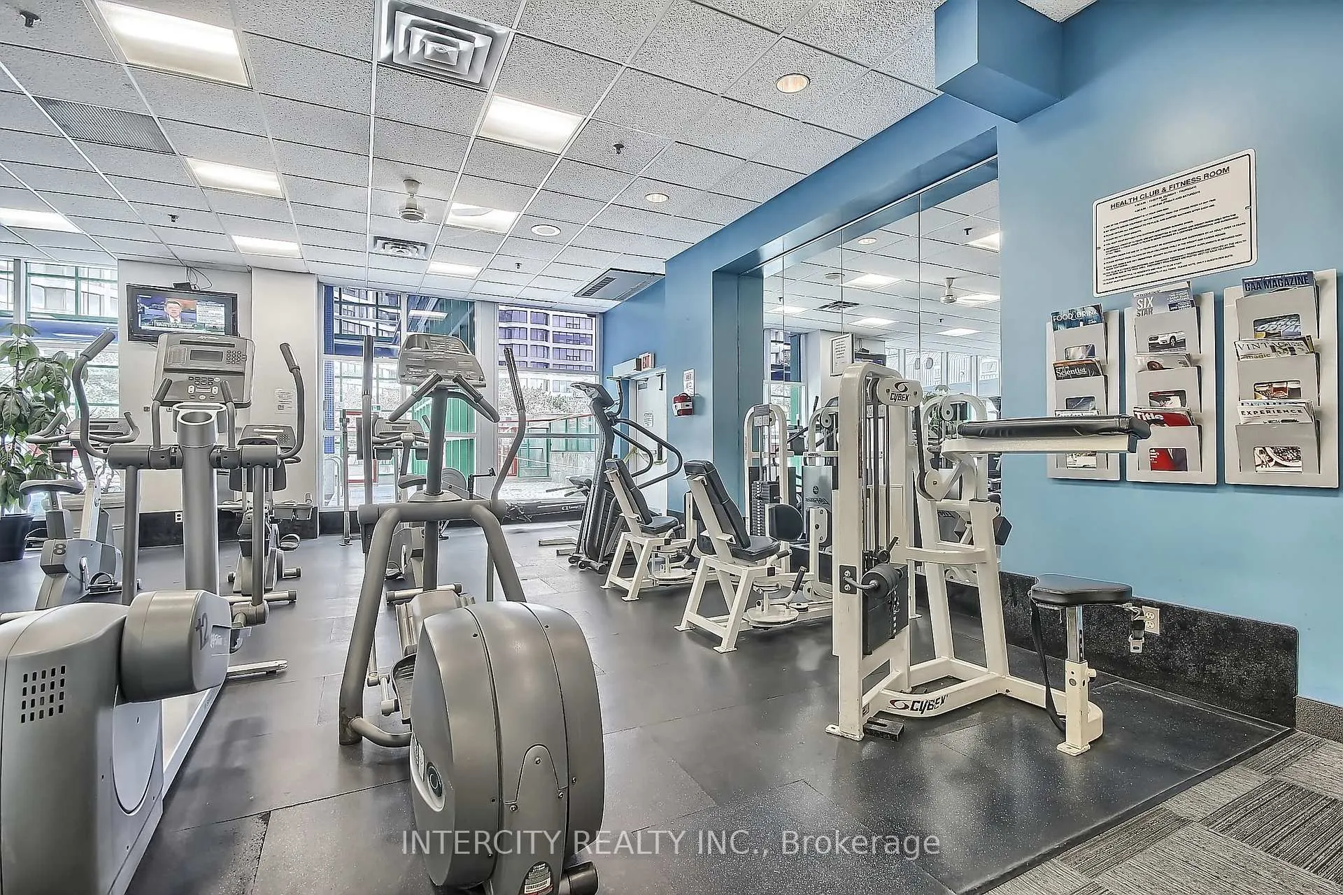 Photo 34 of Unit 402, 77 Harbour Square, Toronto, Waterfront Communities — HOMEH