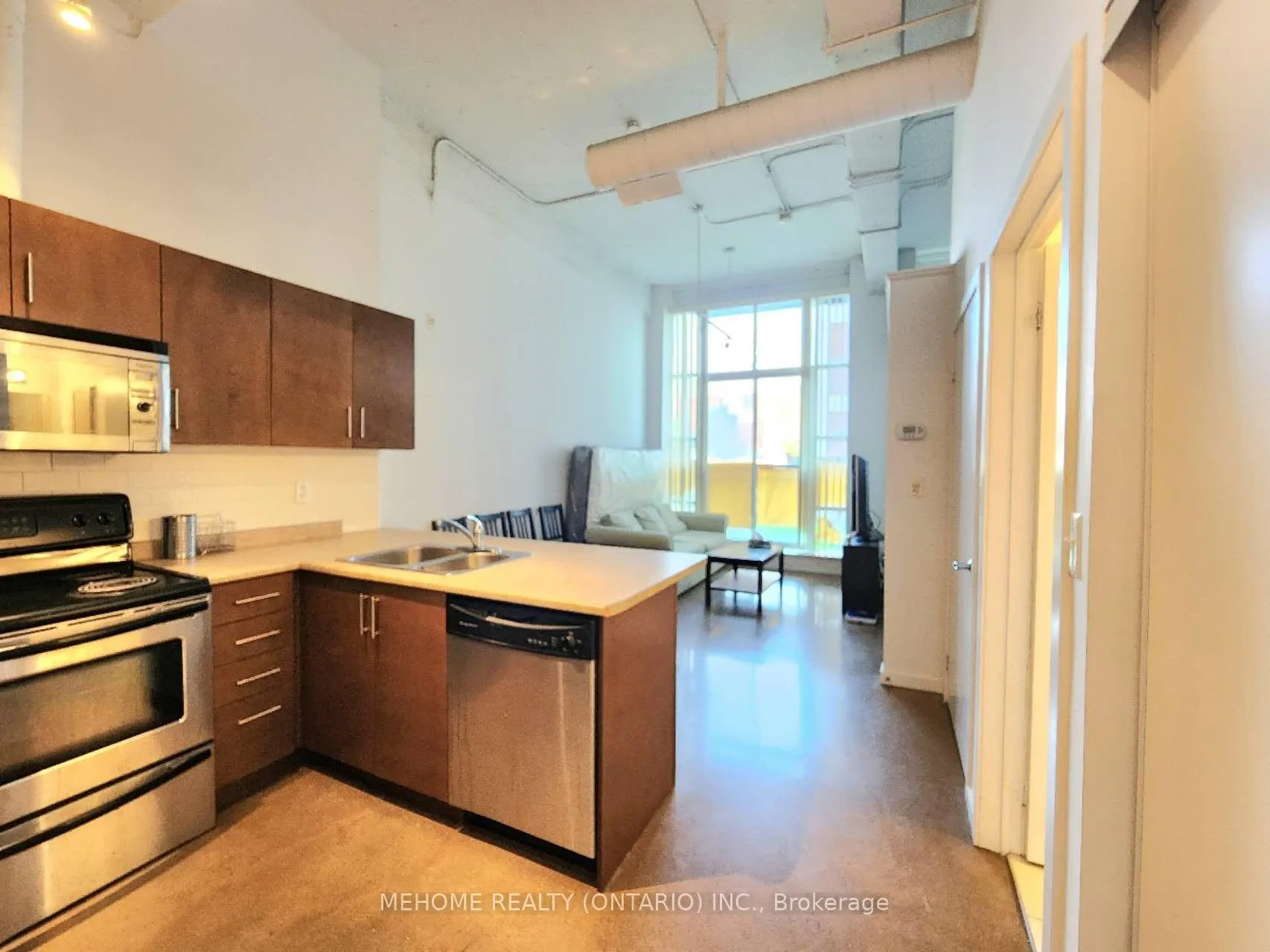 Photo 6 of Unit 111, 404 King Street W, Kitchener — HOMEH