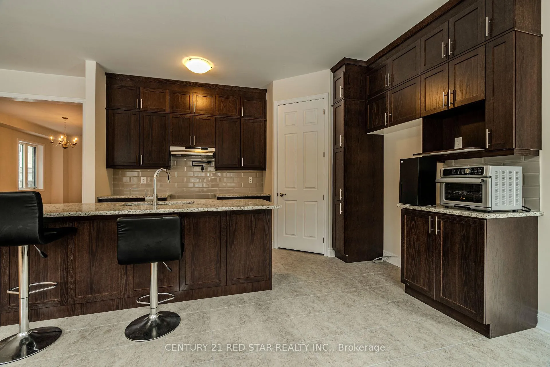 Photo 13 of 34 Icon Street, Brampton, Sandringham-Wellington North — HOMEH