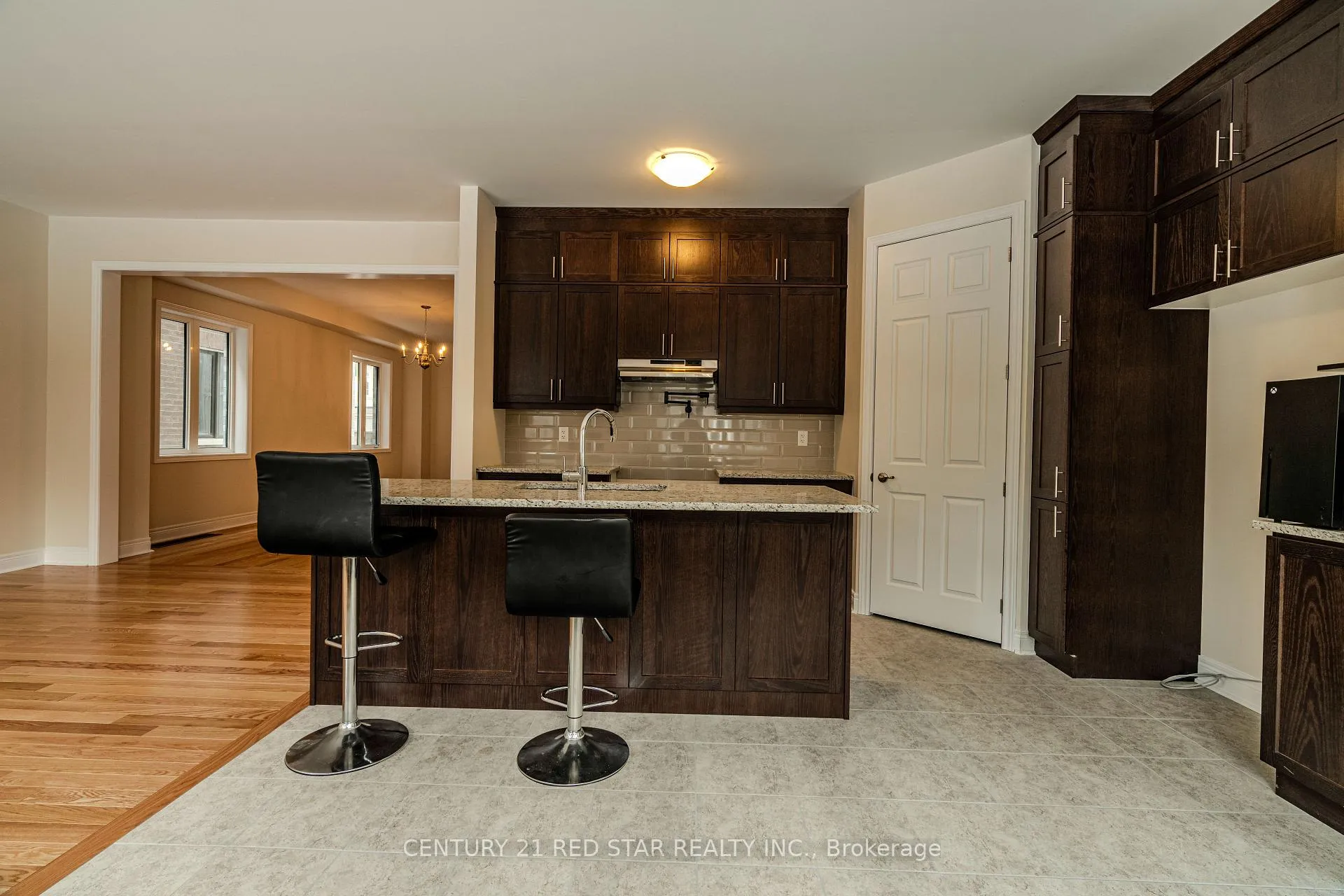Photo 14 of 34 Icon Street, Brampton, Sandringham-Wellington North — HOMEH