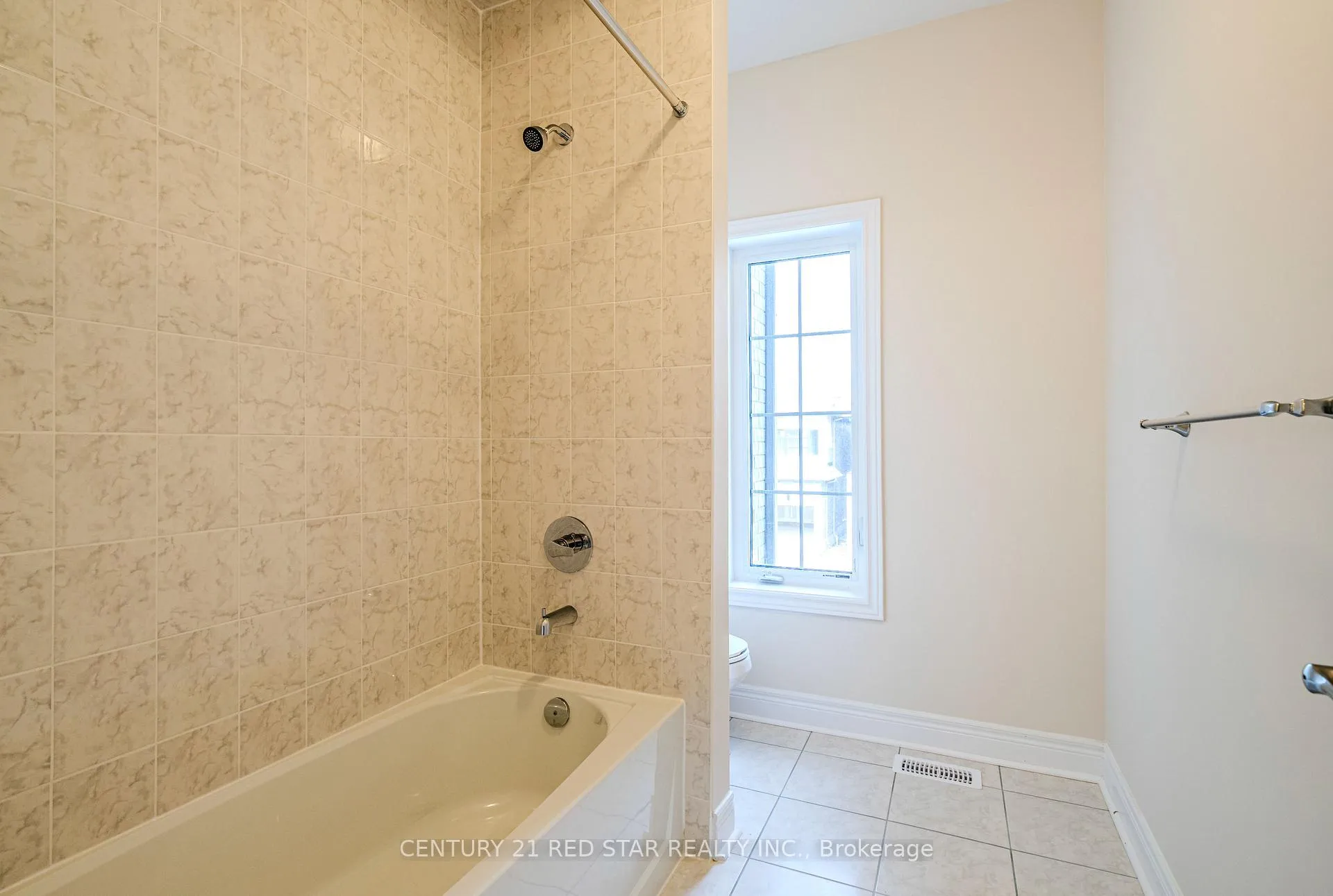 Photo 28 of 34 Icon Street, Brampton, Sandringham-Wellington North — HOMEH